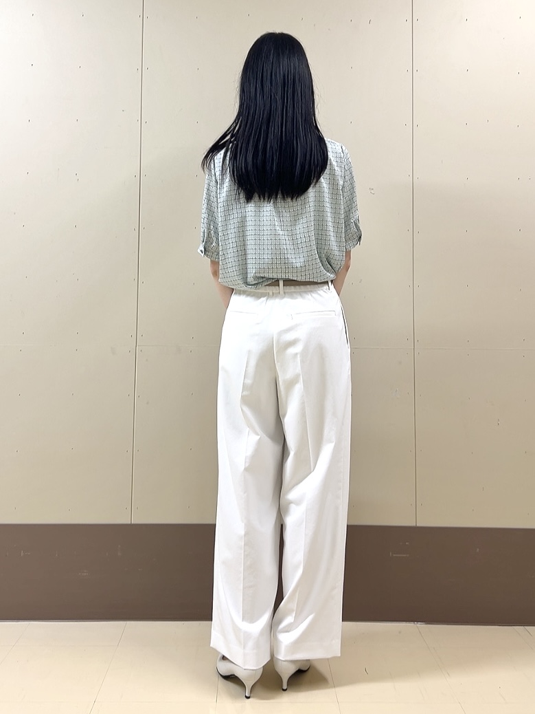 sechiさんの「UNTITLED｜【洗える/スーツインナー】ジオメボウタイブラウス」を使ったコーディネート