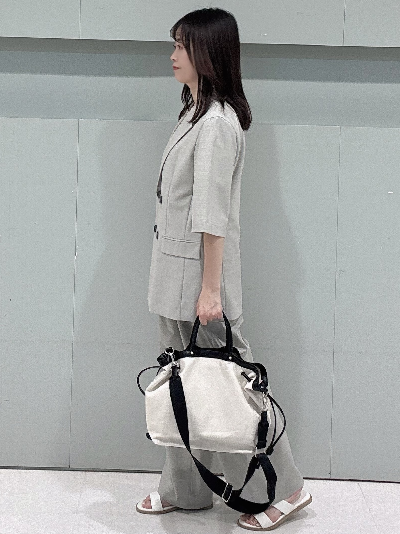 makiさんの「UNTITLED｜【シワになりにくい/セットアップ可/接触冷感】ハーフスリーブジャケット」を使ったコーディネート
