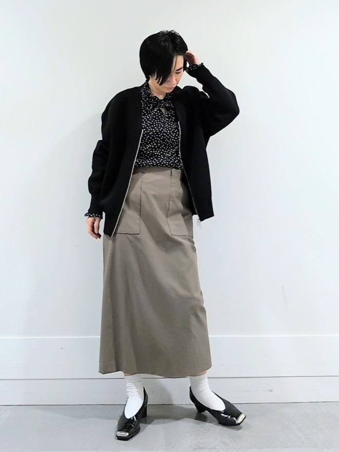 ミズタさんの「UNTITLED｜【軽羽織り/セットアップ可】ジップアップニットカーディガン」を使ったコーディネート