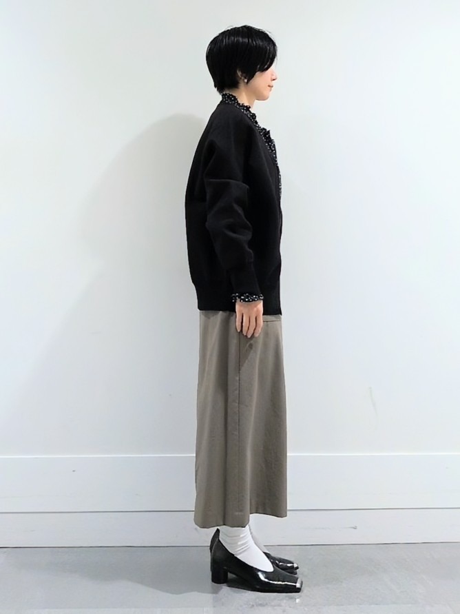 ミズタさんの「UNTITLED｜【軽羽織り/セットアップ可】ジップアップニットカーディガン」を使ったコーディネート