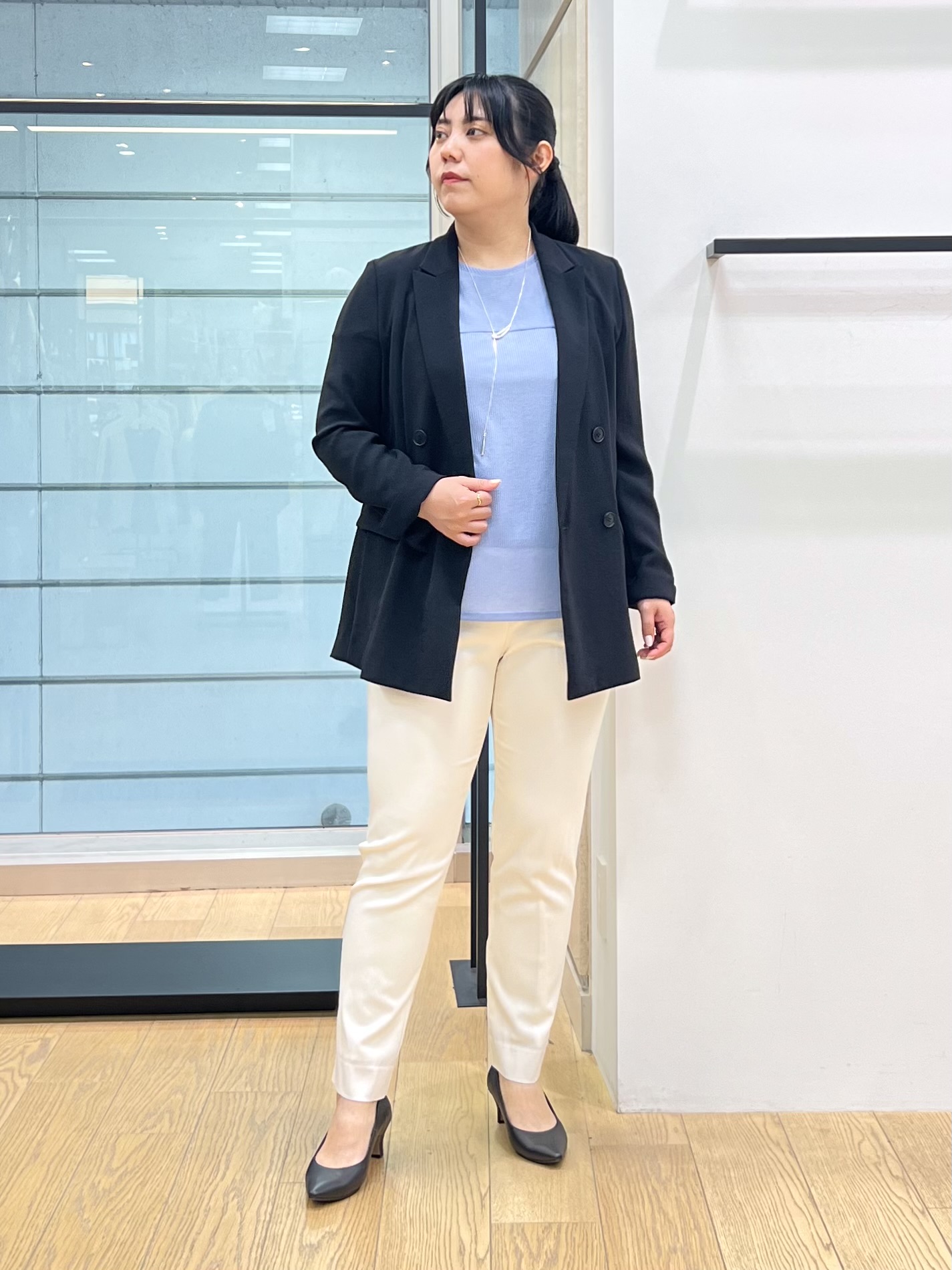 shimaさんの「INDIVI｜【洗える／多機能／SETUP可】着る日傘ダブルジャケット」を使ったコーディネート