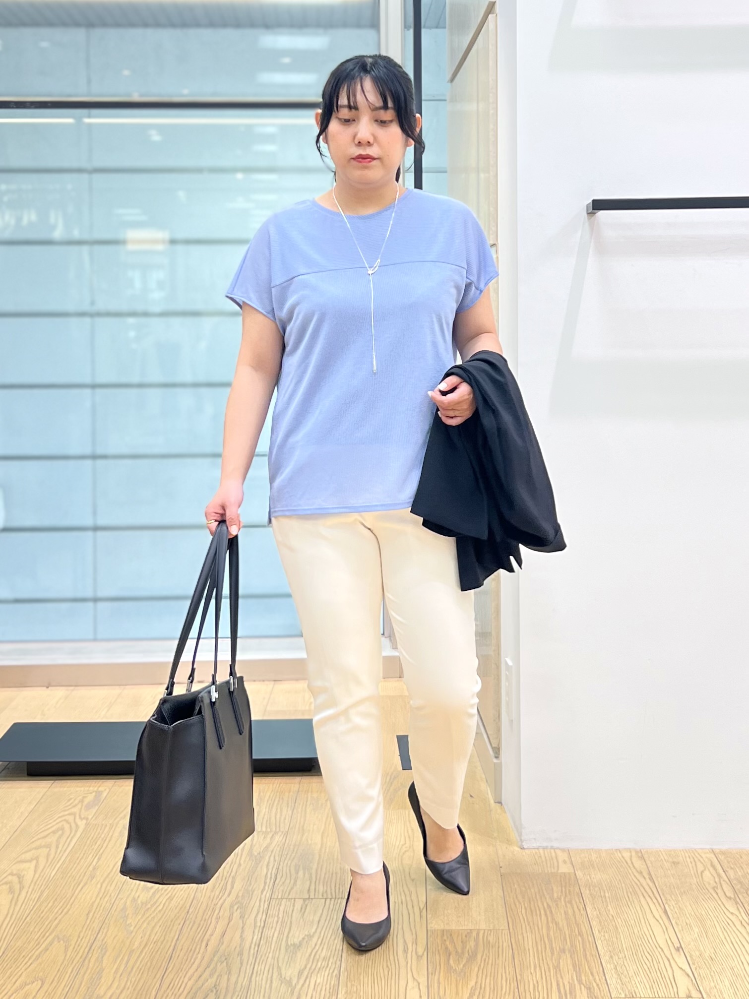 shimaさんの「INDIVI｜【洗える／多機能／SETUP可】着る日傘ダブルジャケット」を使ったコーディネート