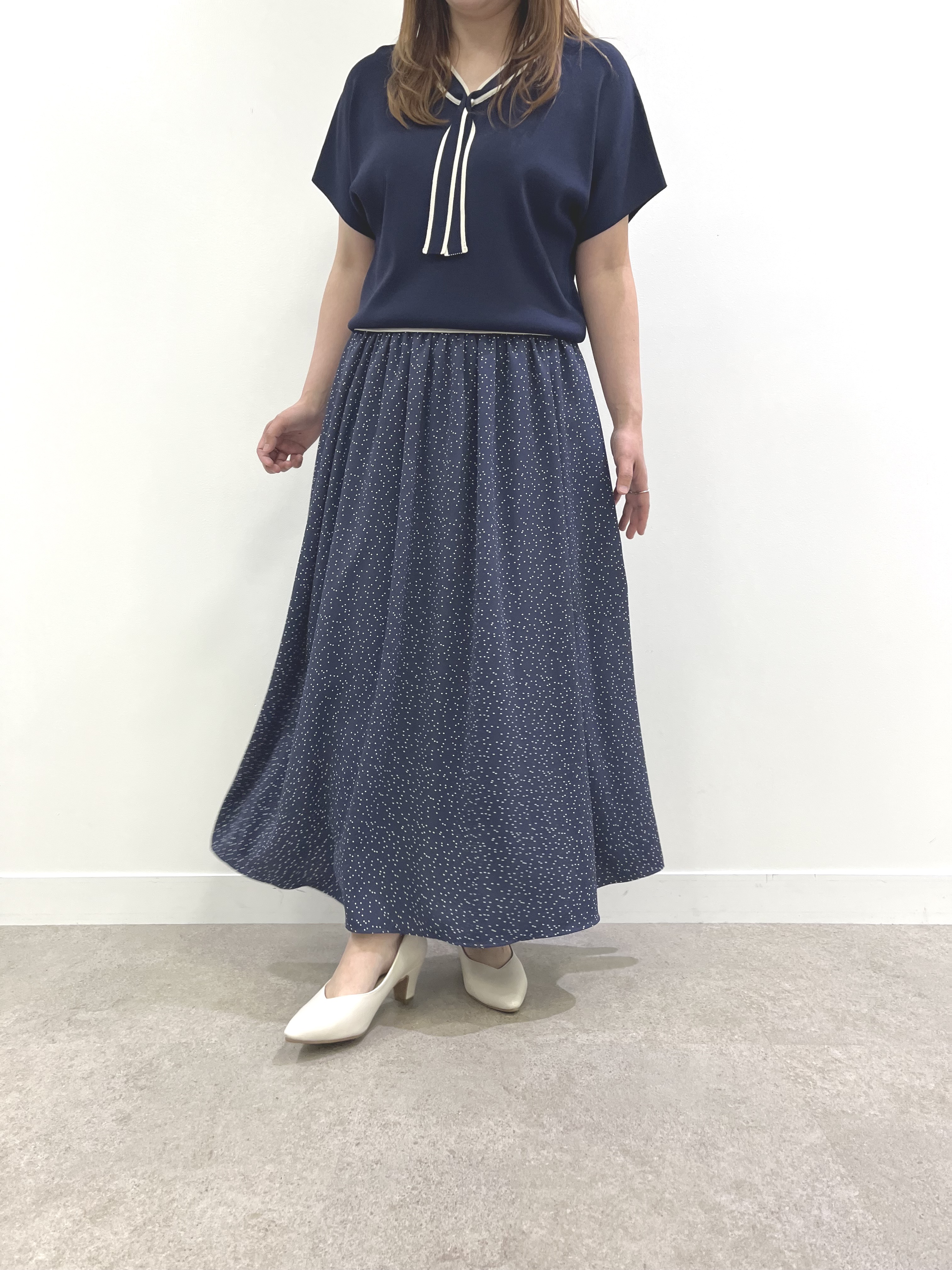 ゆっきーさんの「SHOO･LA･RUE｜【毎日洗える/ひんやり/UV/S-LL】 毛玉になりにくい配色ボウタイ半袖ニット」を使ったコーディネート