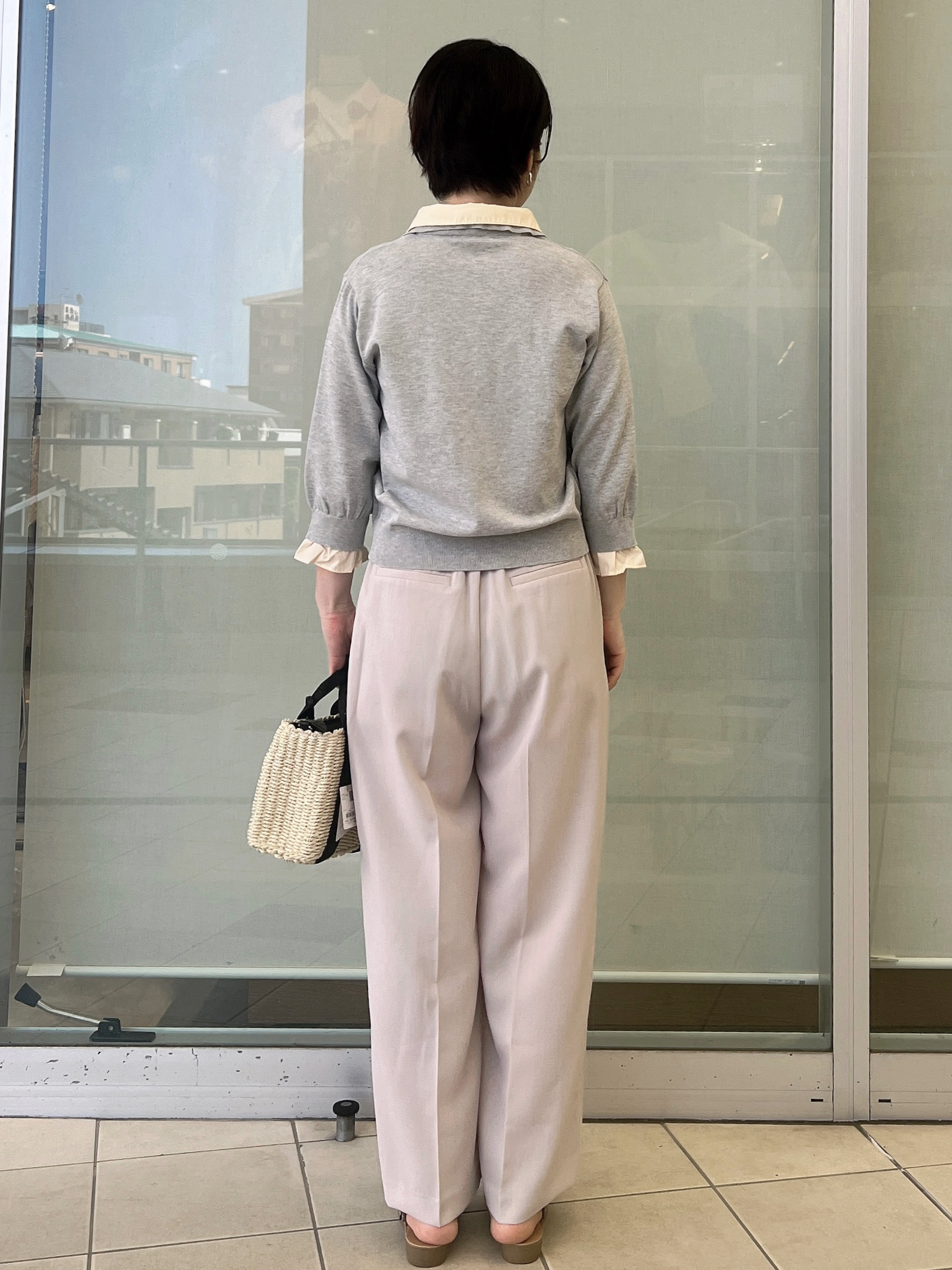yo-koさんの「OPAQUE.CLIP｜シャツレイヤード風ポロニット【洗濯機OK】」を使ったコーディネート