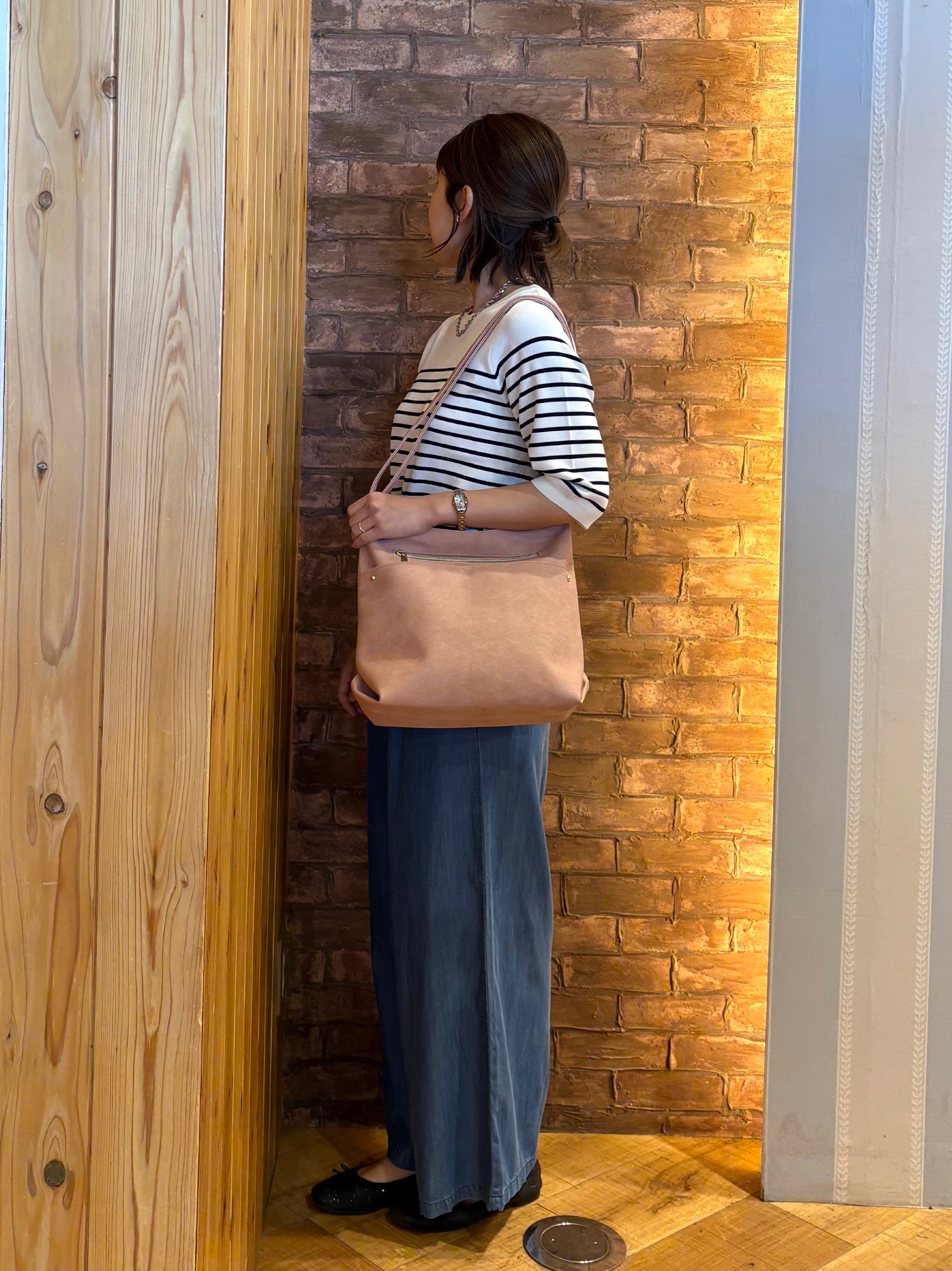 mieさんの「SHOO･LA･RUE｜【毎日洗える/S-LL/ひんやり/UV】上半身すっきり 二の腕見せない5分袖ニット」を使ったコーディネート