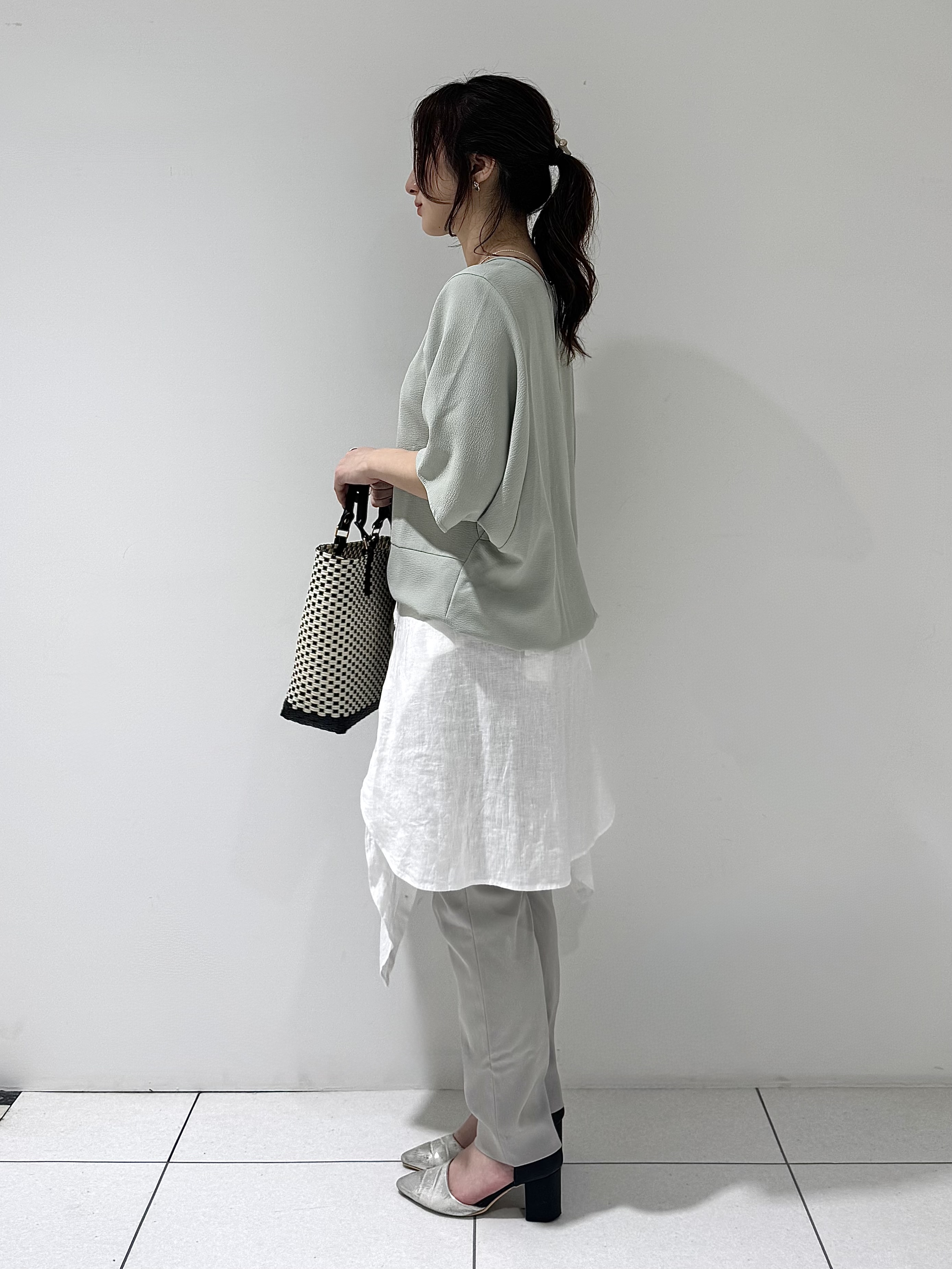 そんさんの「INDIVI｜【洗える／2WAY／裾ドロスト付き】 ドルマンスリーブチュニックトップス」を使ったコーディネート