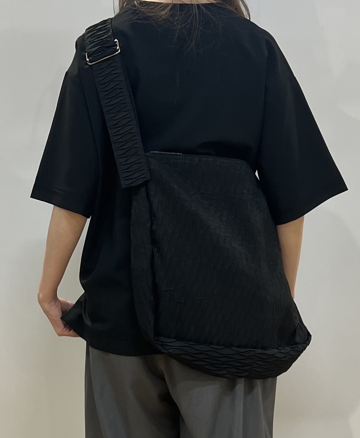 mさんの「tk.TAKEO KIKUCHI｜AIRY DRYクルーネックTシャツ/吸水速乾/UVカット/マシーンウォッシャブル/洗濯可/イージー」を使ったコーディネート