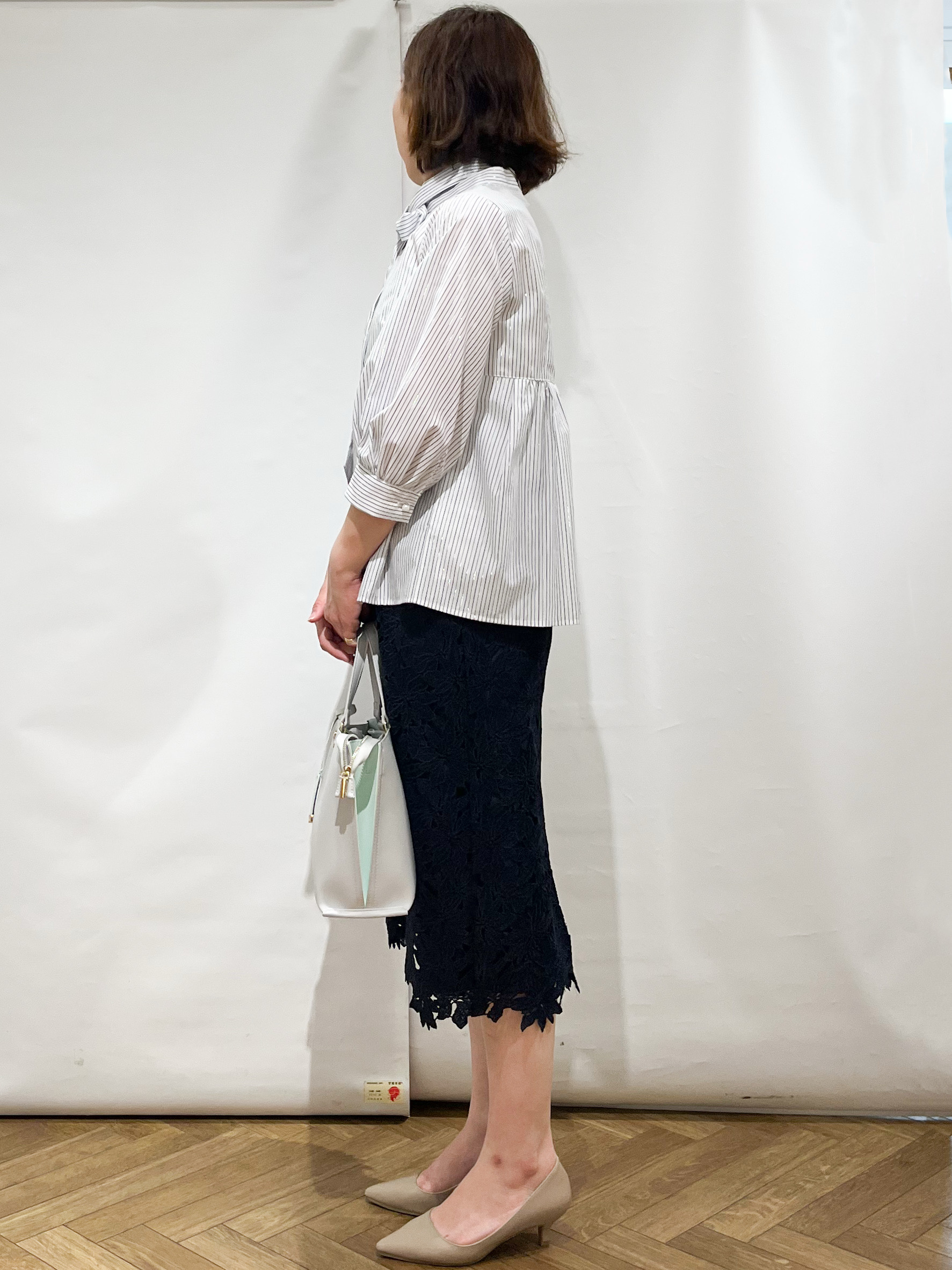 fumiさんの「index｜ペプラムブラウス／ボウタイ取り外し可【洗濯機OK／イージーアイロン／防シワ】《XS～LL／8col》」を使ったコーディネート
