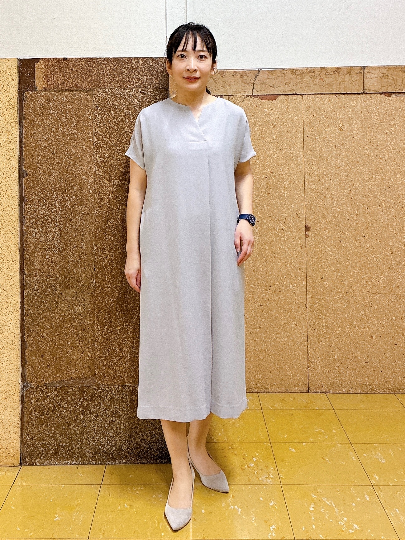 hattoriさんの「INDIVI｜【洗える／UVケア／麻調】スキッパーワンピース」を使ったコーディネート