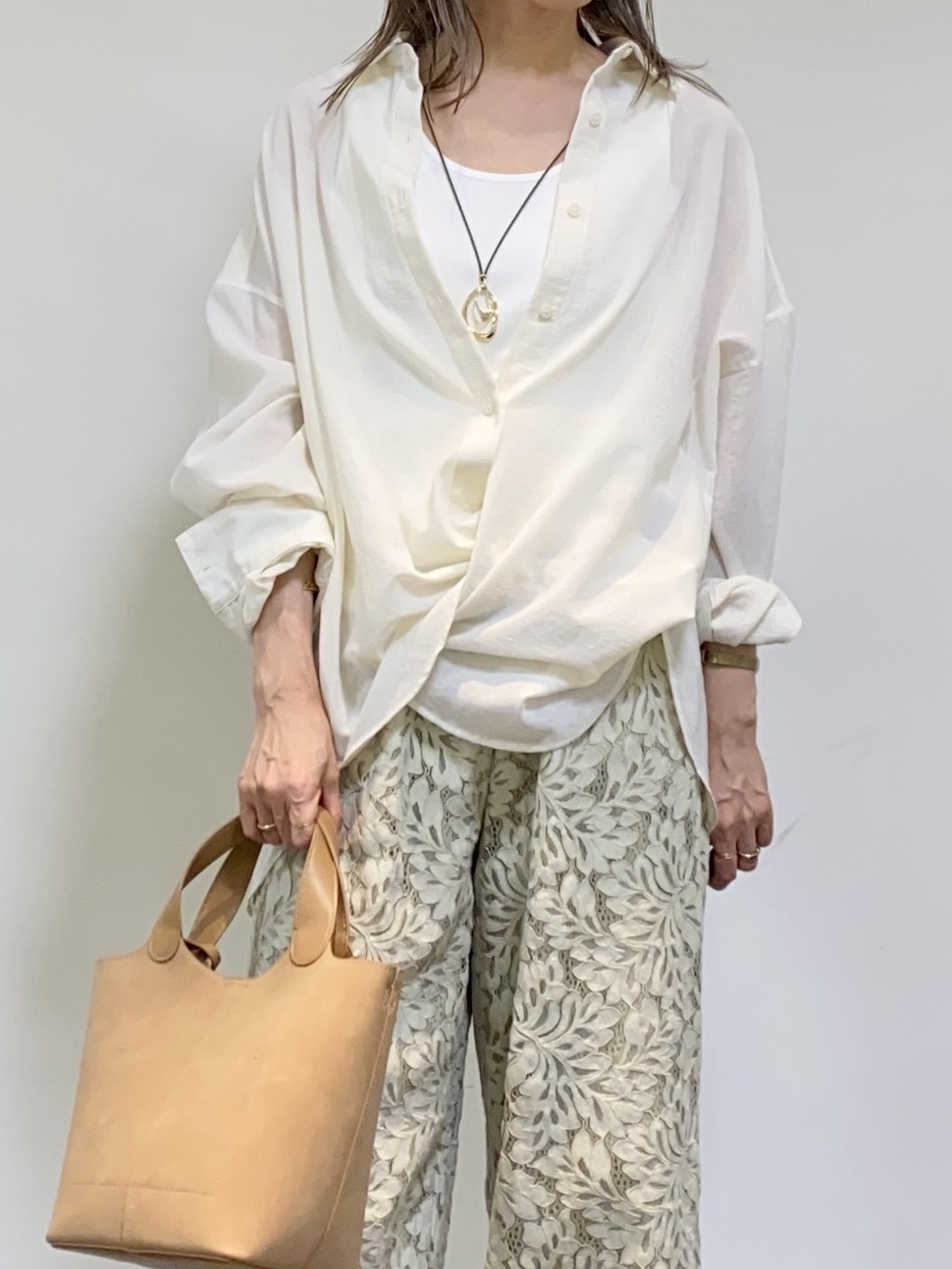 tomoさんの「UNTITLED｜【洗える/ストレッチ性】ダブルブレストジャケット」を使ったコーディネート