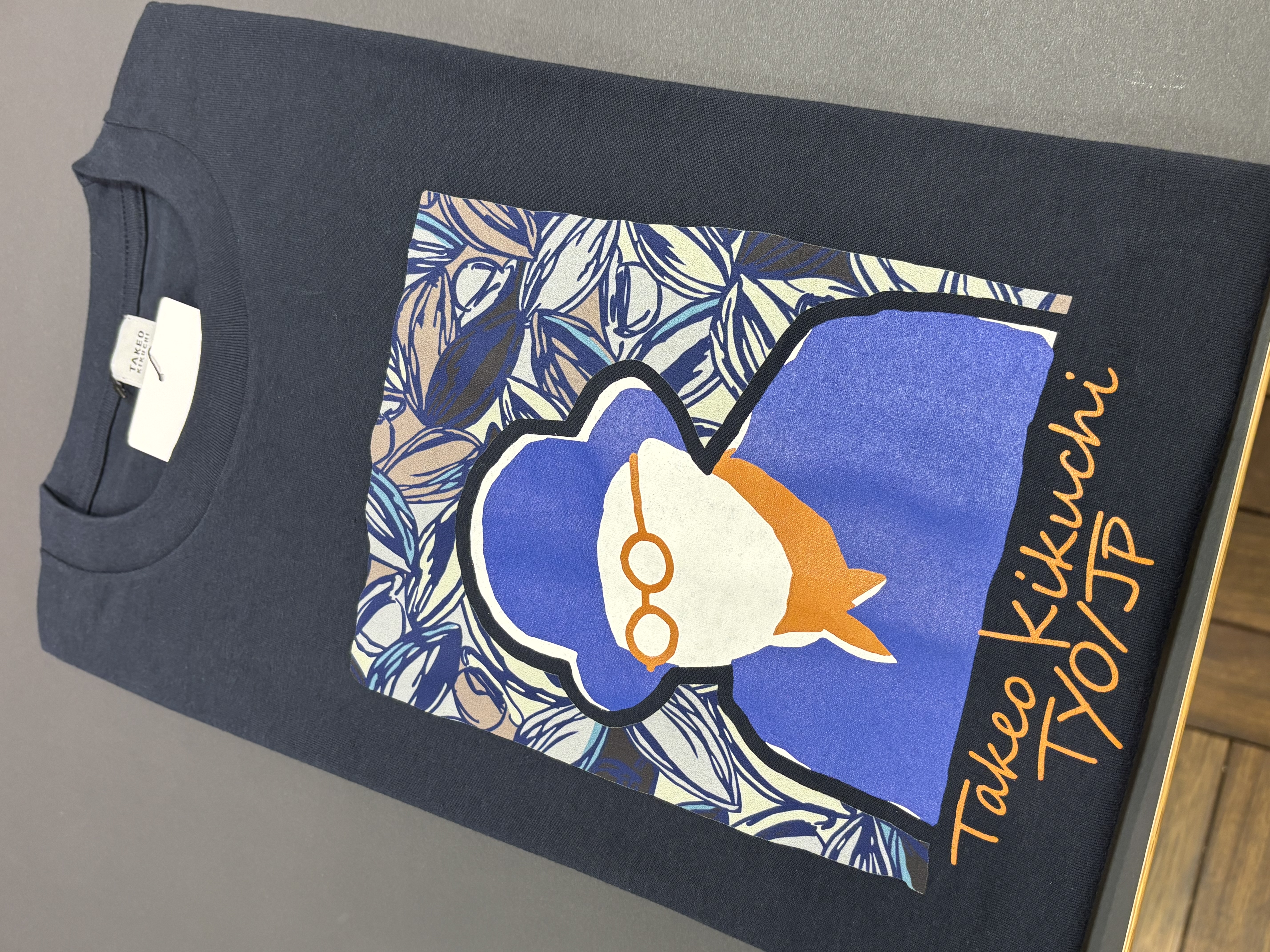 ヒナさんの「TAKEO KIKUCHI｜ポートレートアートＴシャツ」を使ったコーディネート
