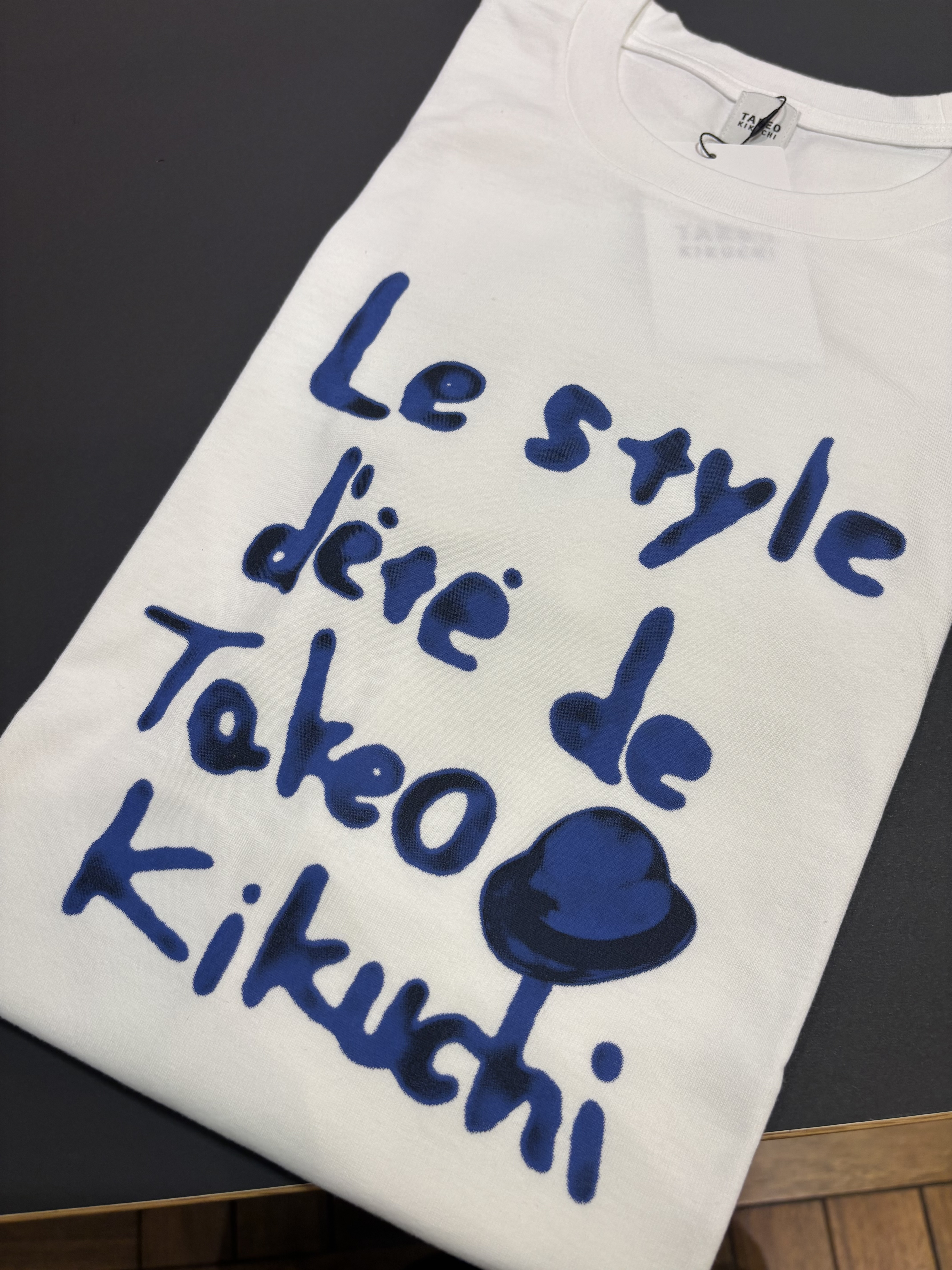 ヒナさんの「TAKEO KIKUCHI｜水彩ペイント アートロゴTシャツ」を使ったコーディネート