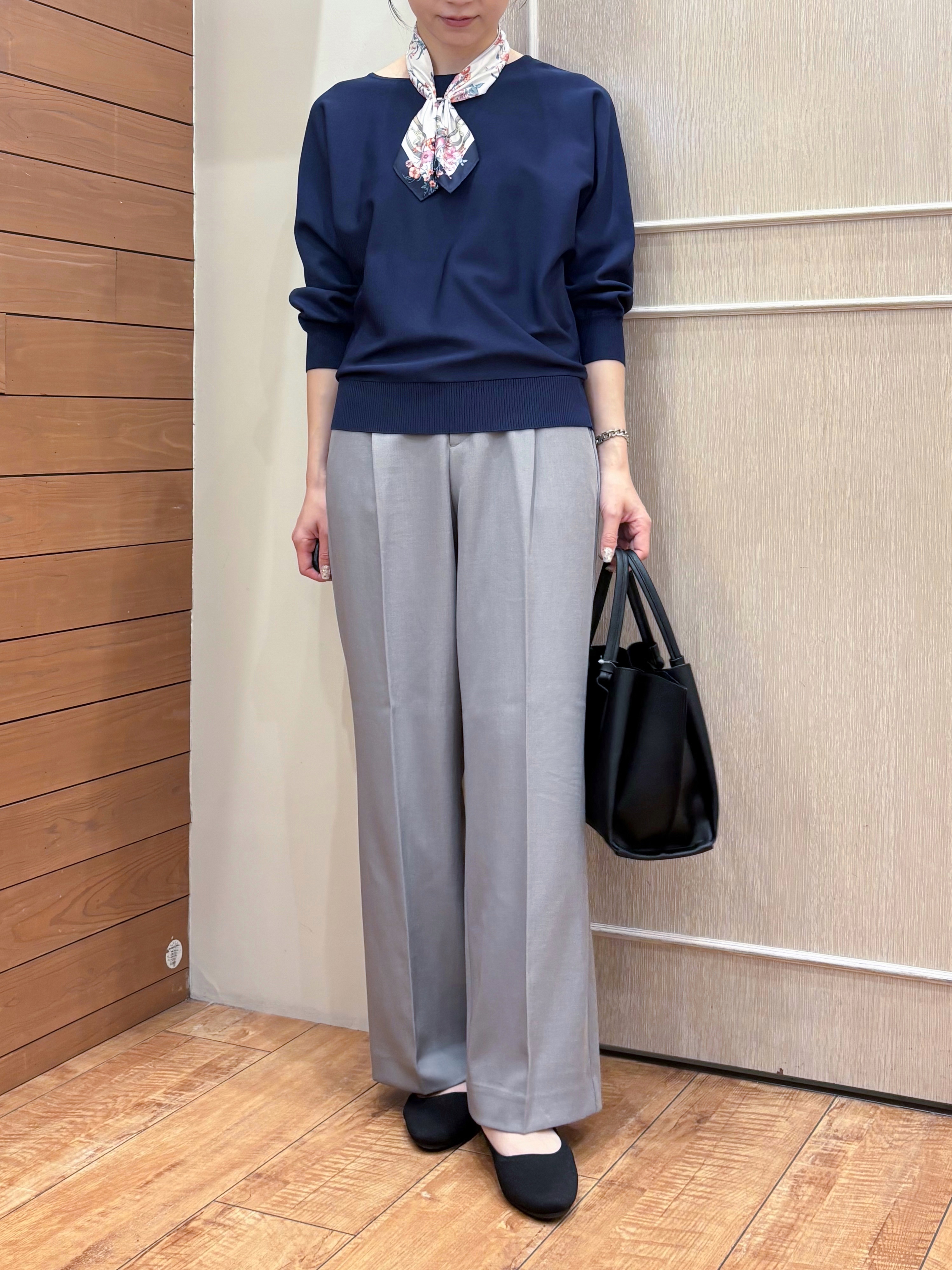 なみさんの「SHOO･LA･RUE｜【洗濯機可/S-LL】さらりと軽やか インせず着られる すっきり見えドルマンニット」を使ったコーディネート