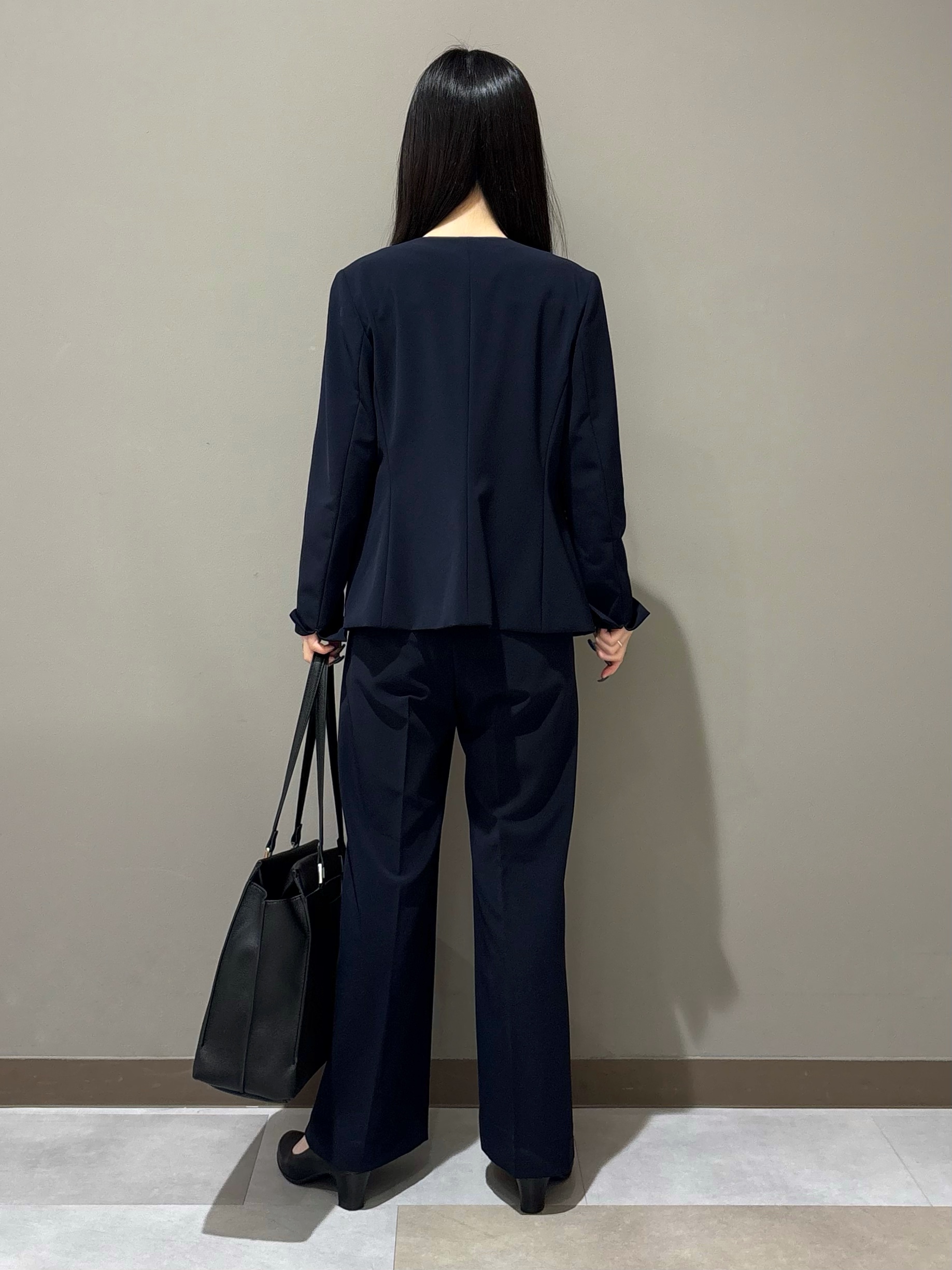 KEIKOさんの「INDIVI｜【通勤スーツ／洗える】ストレッチカラーレスジャケット」を使ったコーディネート