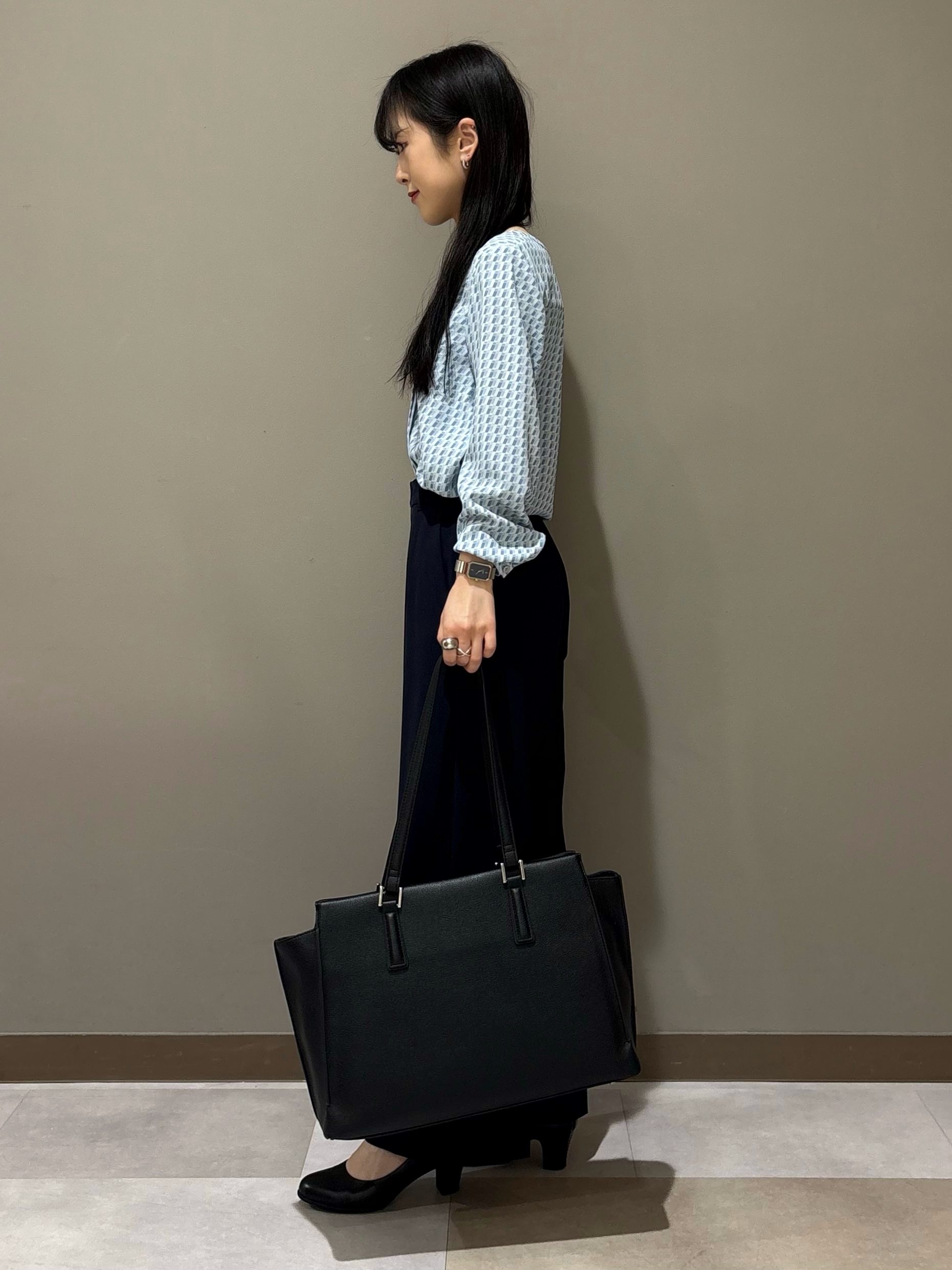 KEIKOさんの「INDIVI｜【通勤スーツ／洗える】ストレッチカラーレスジャケット」を使ったコーディネート