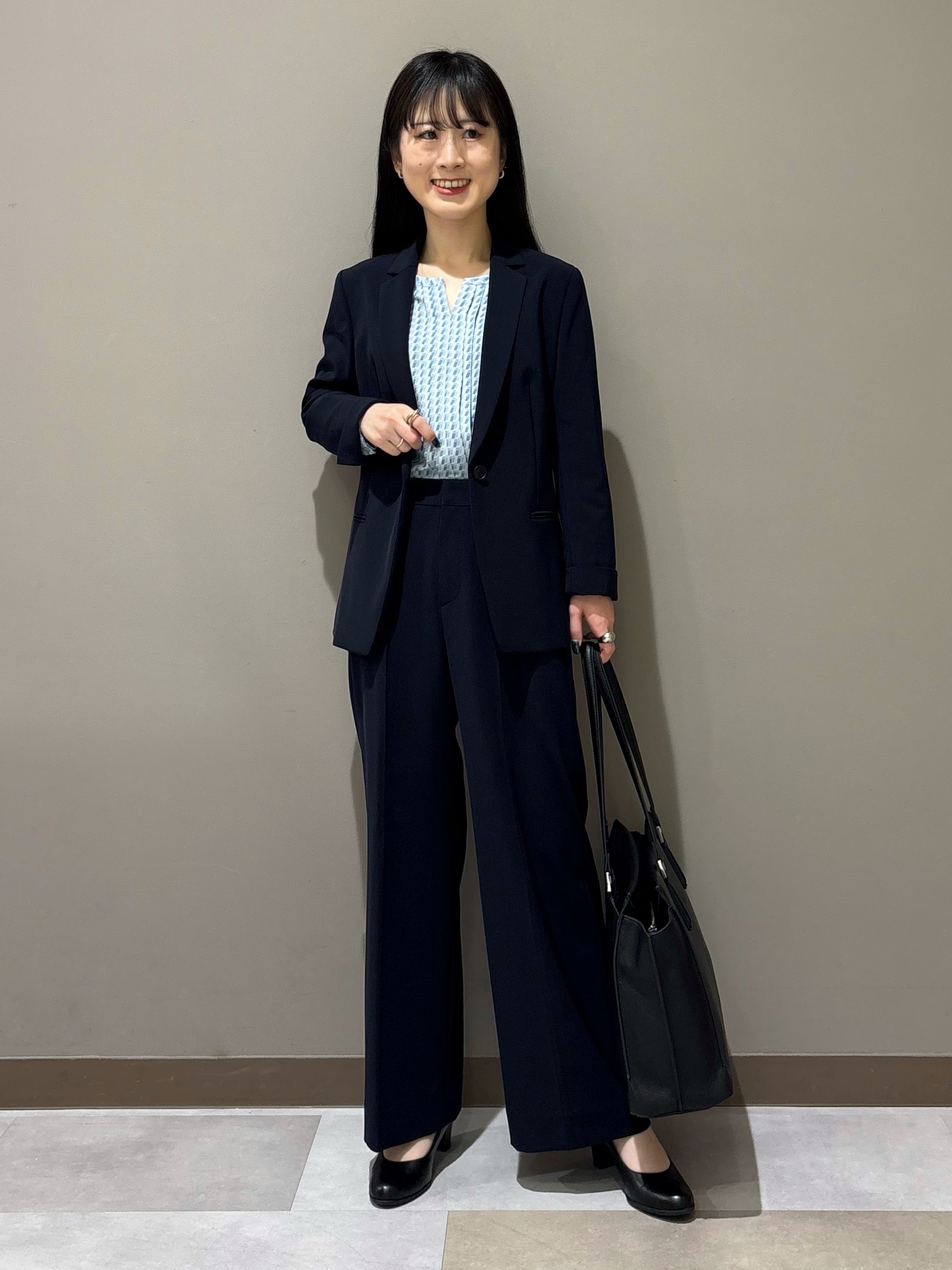 KEIKOさんの「INDIVI｜【通勤スーツ／洗える】ストレッチカラーレスジャケット」を使ったコーディネート