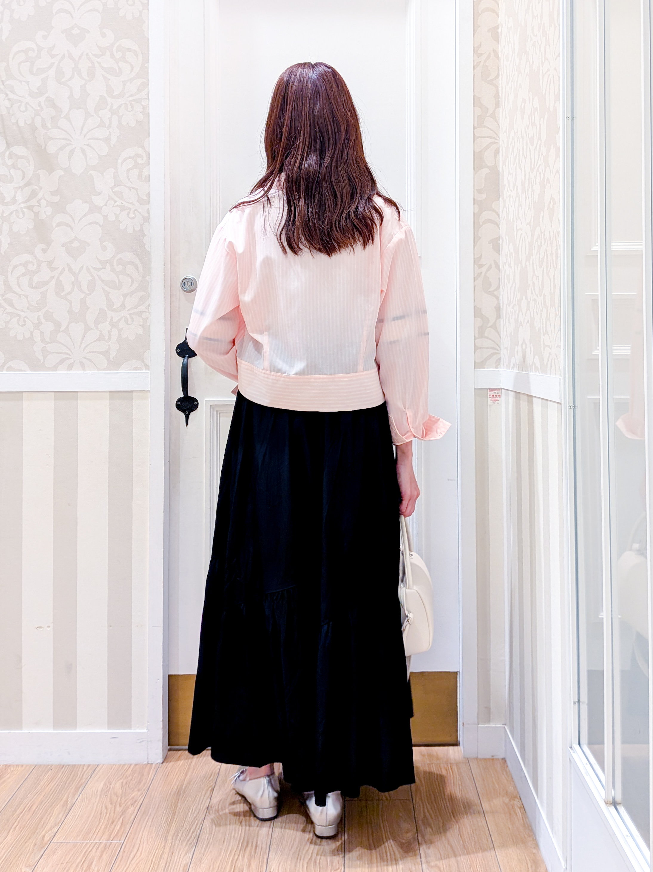 maiさんの「grove｜【シリーズ累計36万枚/名品ニット】やわらかドライタッチ 袖メッシュ編みニット」を使ったコーディネート