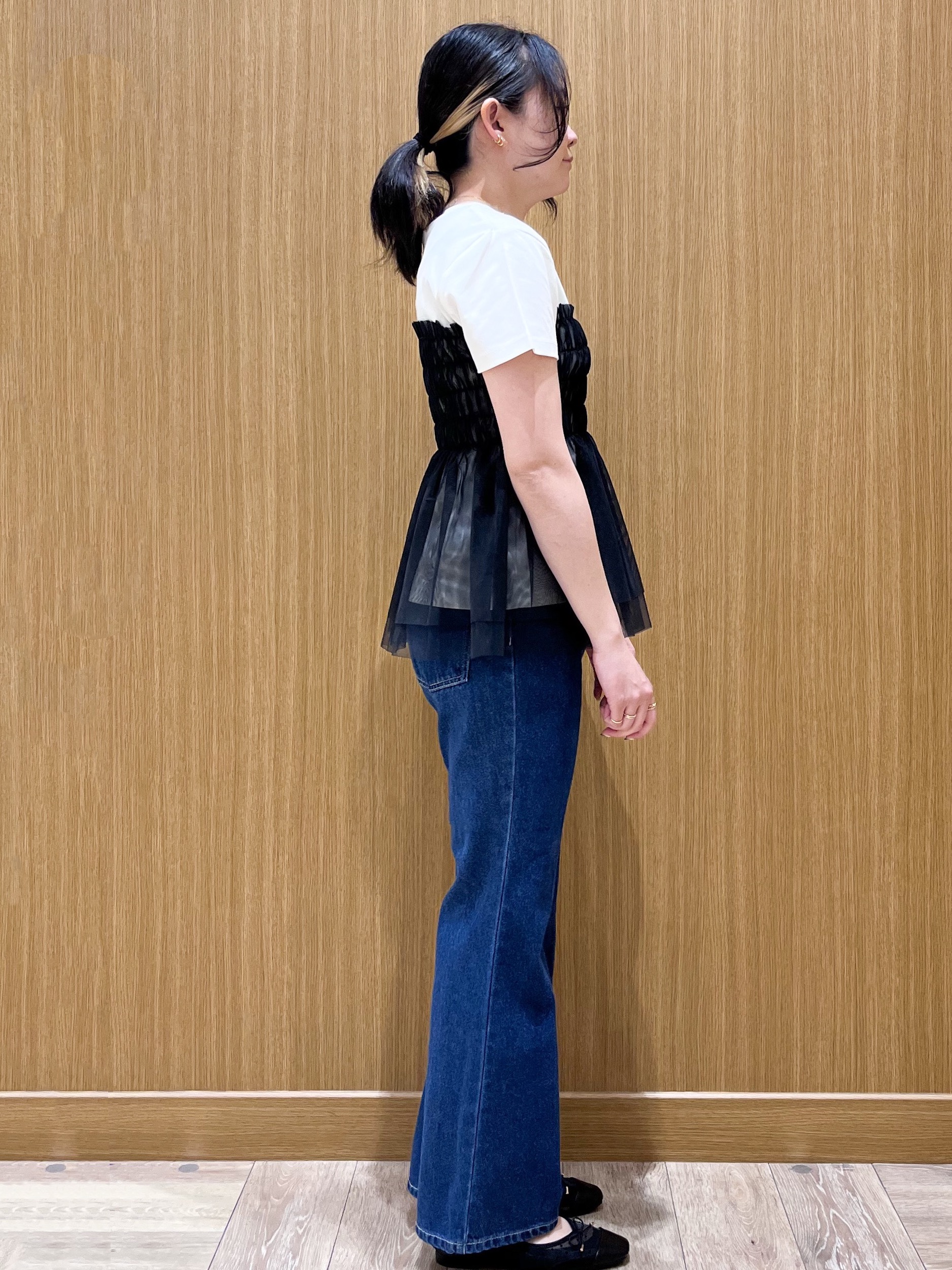 aさんの「OPAQUE.CLIP｜チュールペプラムトップス【洗濯機OK／接触冷感／UVケア】」を使ったコーディネート