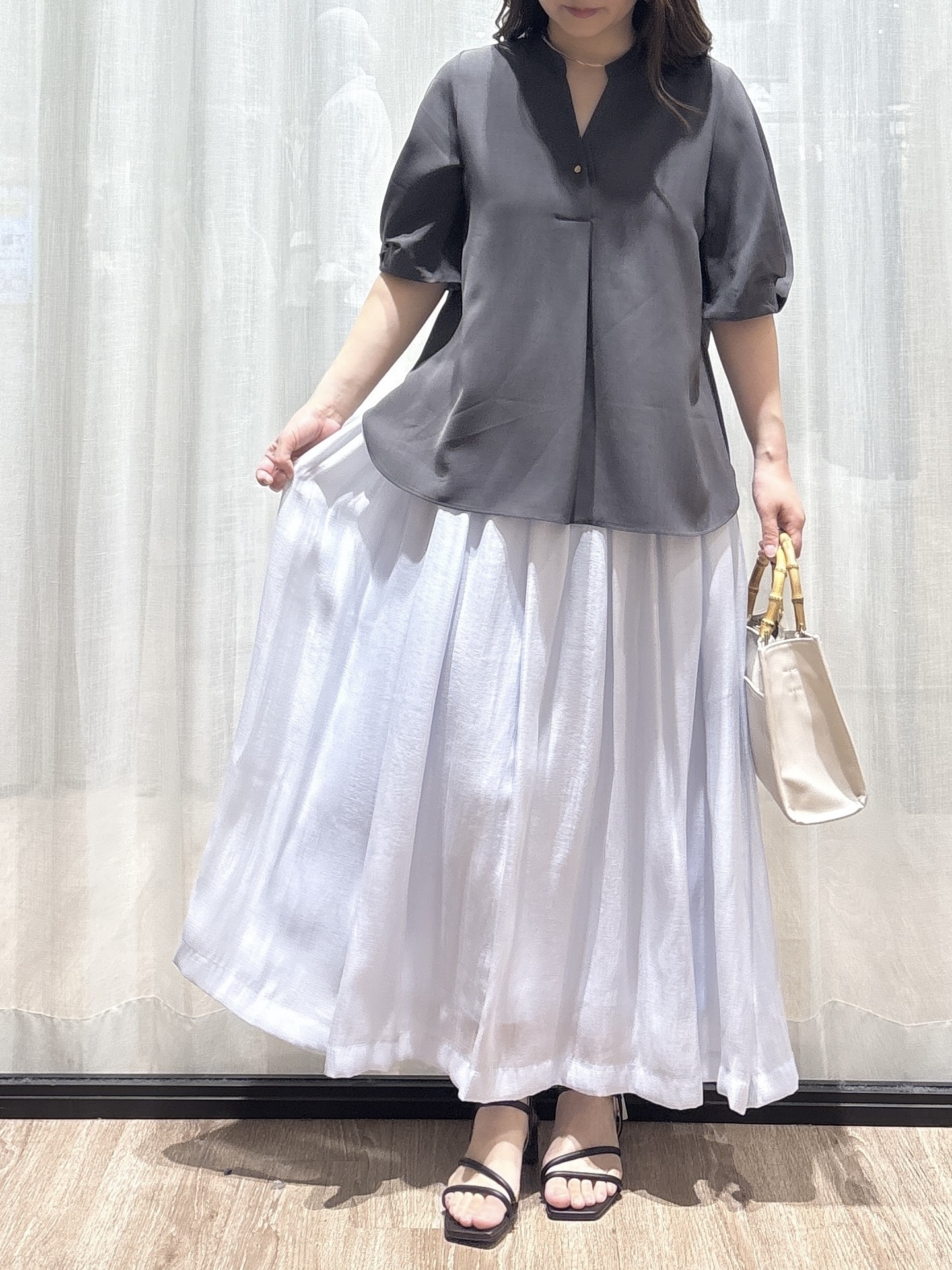 かなさんの「OPAQUE.CLIP｜【ストレッチ／防シワ／洗濯機OK】タックスリーブブラウス《SS～LL／6col／セットアップ可》」を使ったコーディネート