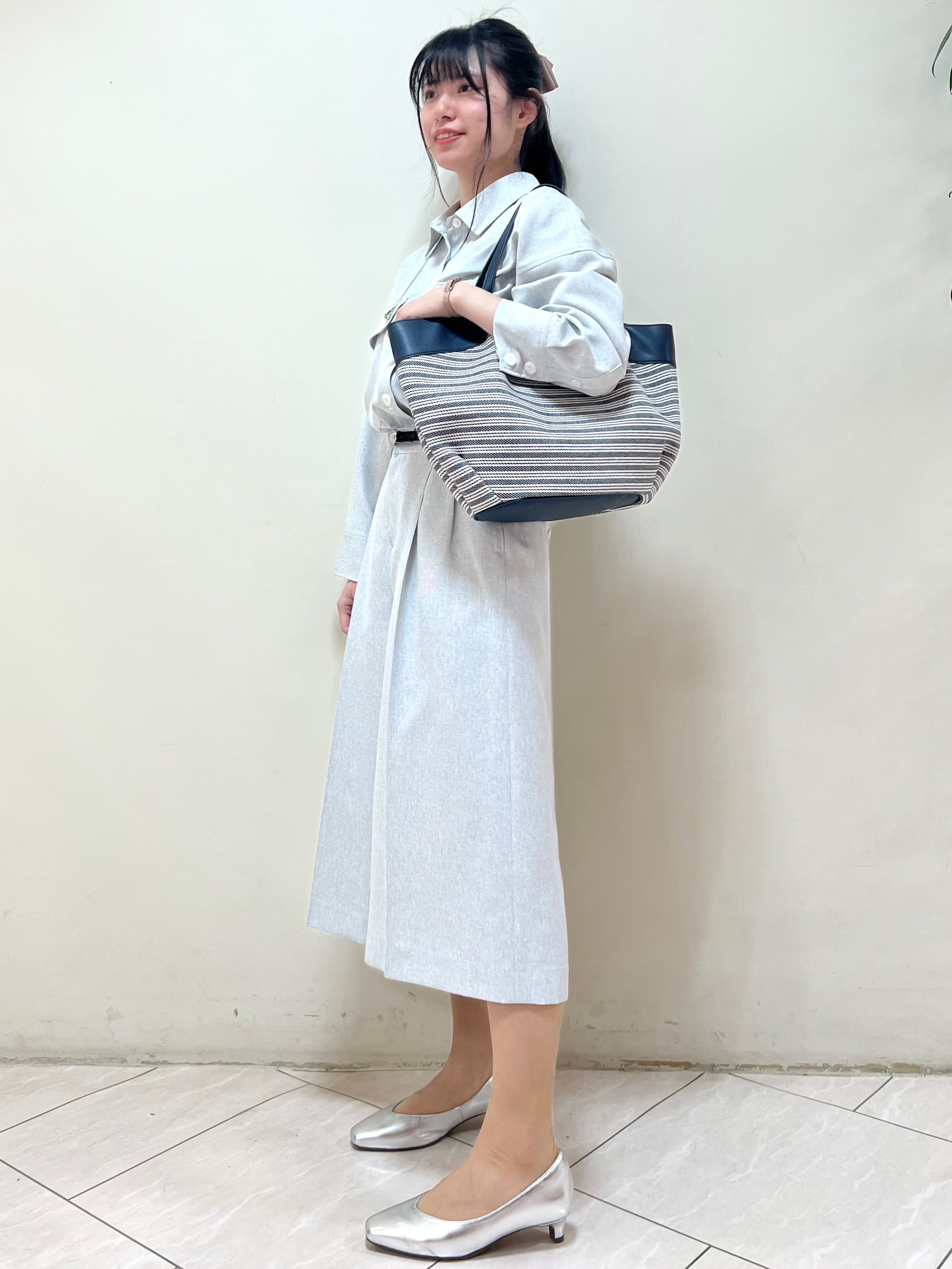 yanaさんの「Reflect｜リネンライクシャツブルゾン」を使ったコーディネート