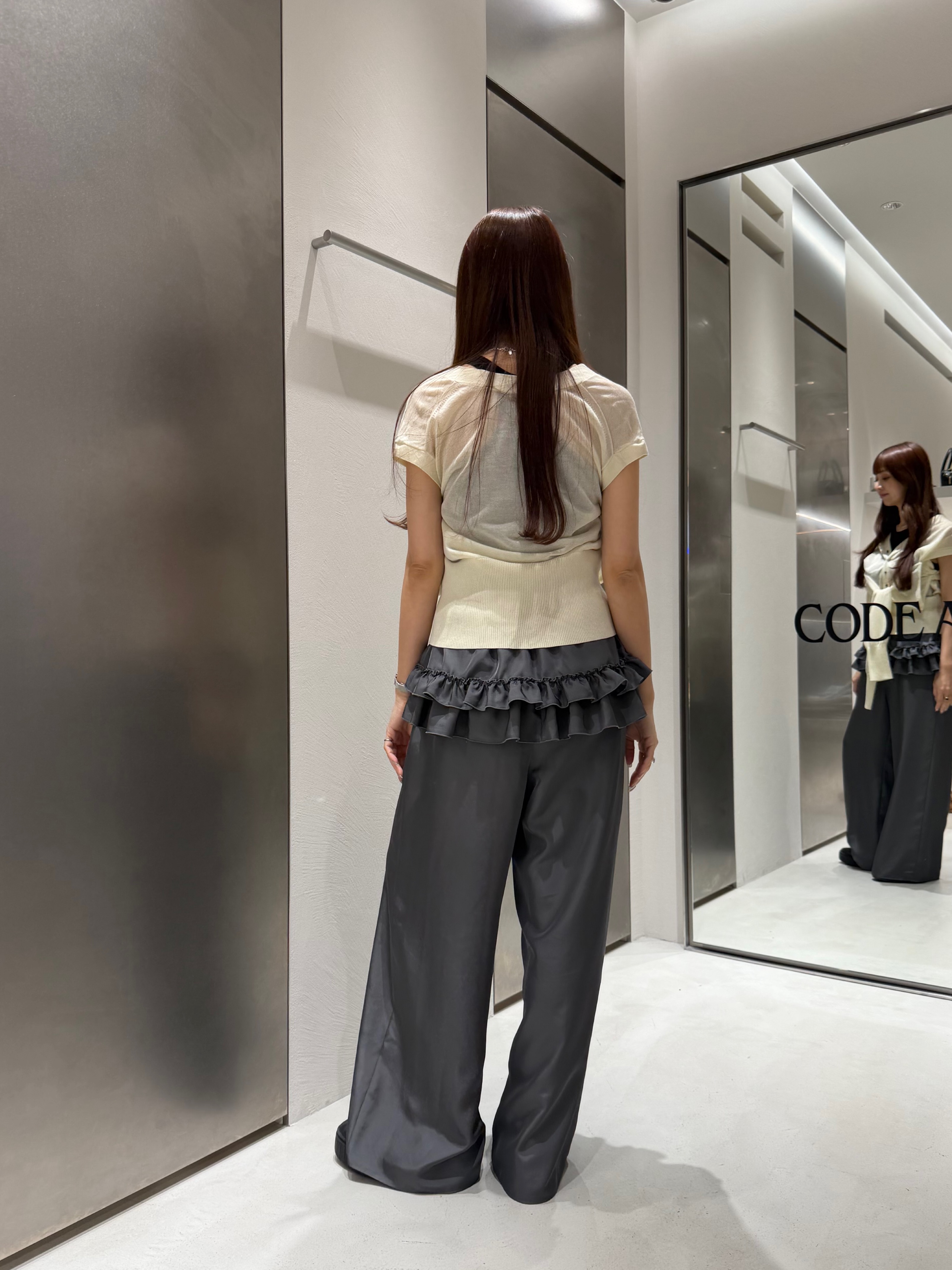 kanamiさんの「CODE A｜frill wide pants」を使ったコーディネート