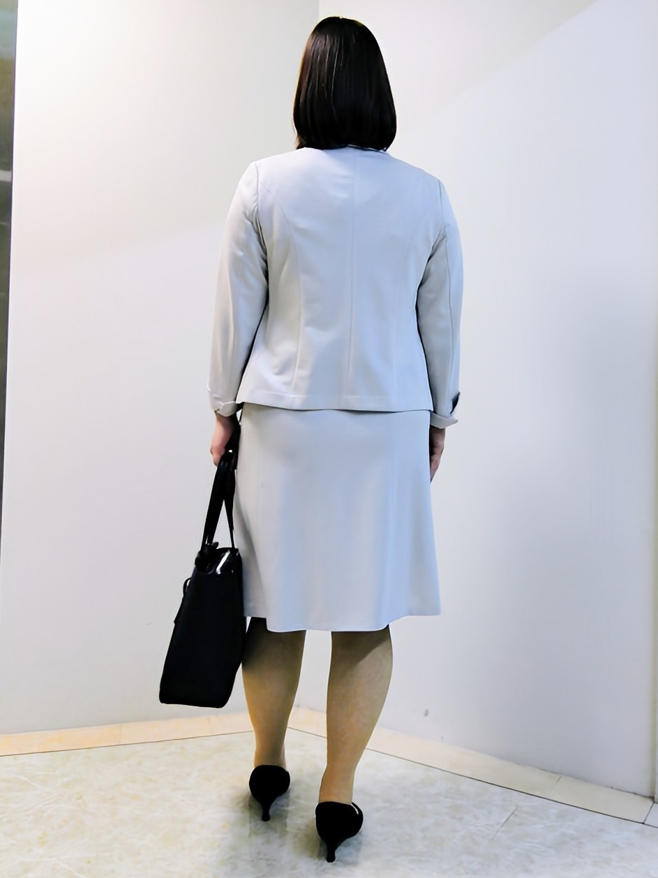 エリさんの「Reflect｜【SS-4Lサイズ／UVカット／接触冷感】匠ジャケット／ベーシックテーラード」を使ったコーディネート