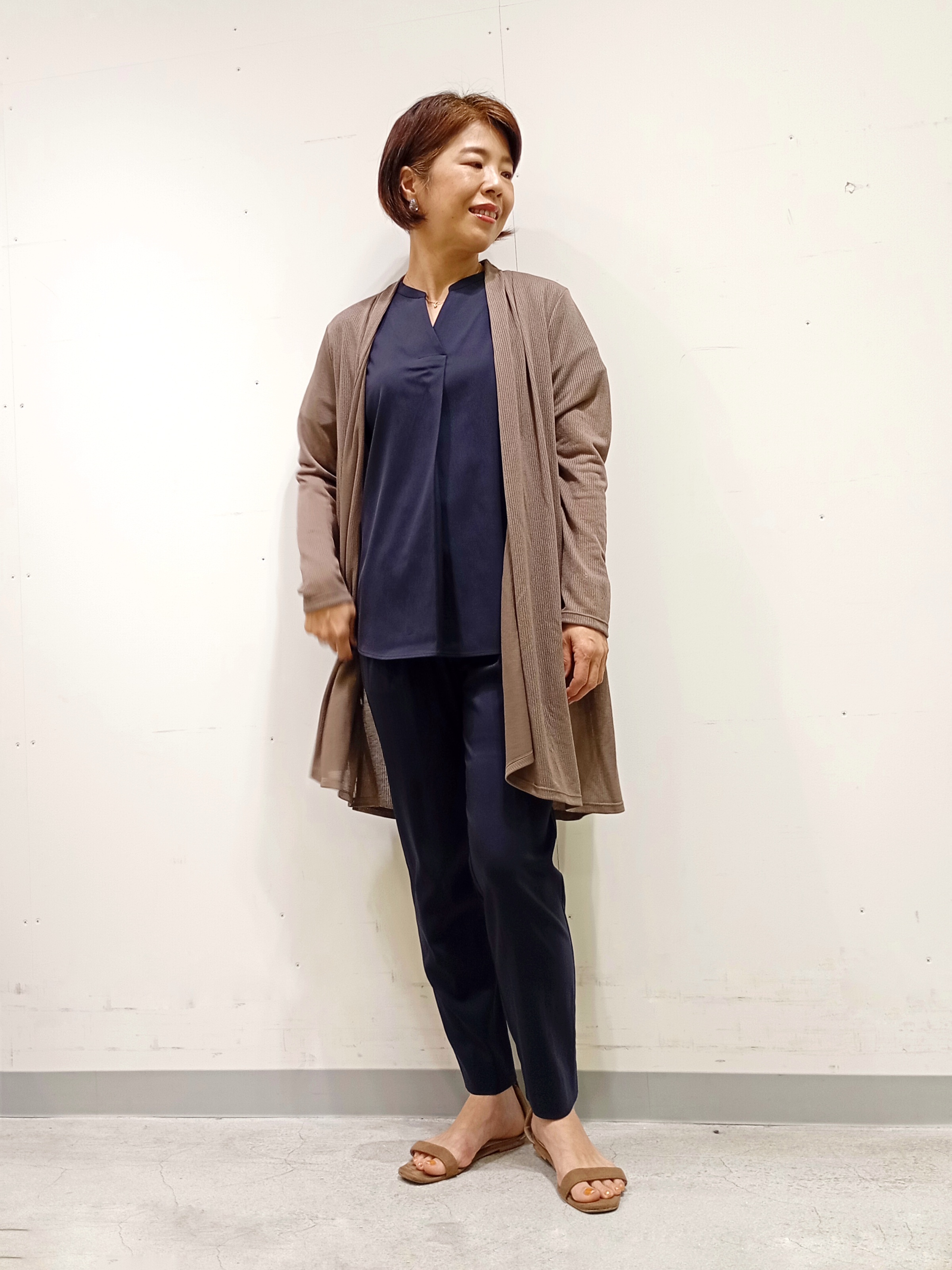 Kさんの「INDIVI｜【洗える／アンサンブル可能】シアースストライプカーディガン」を使ったコーディネート
