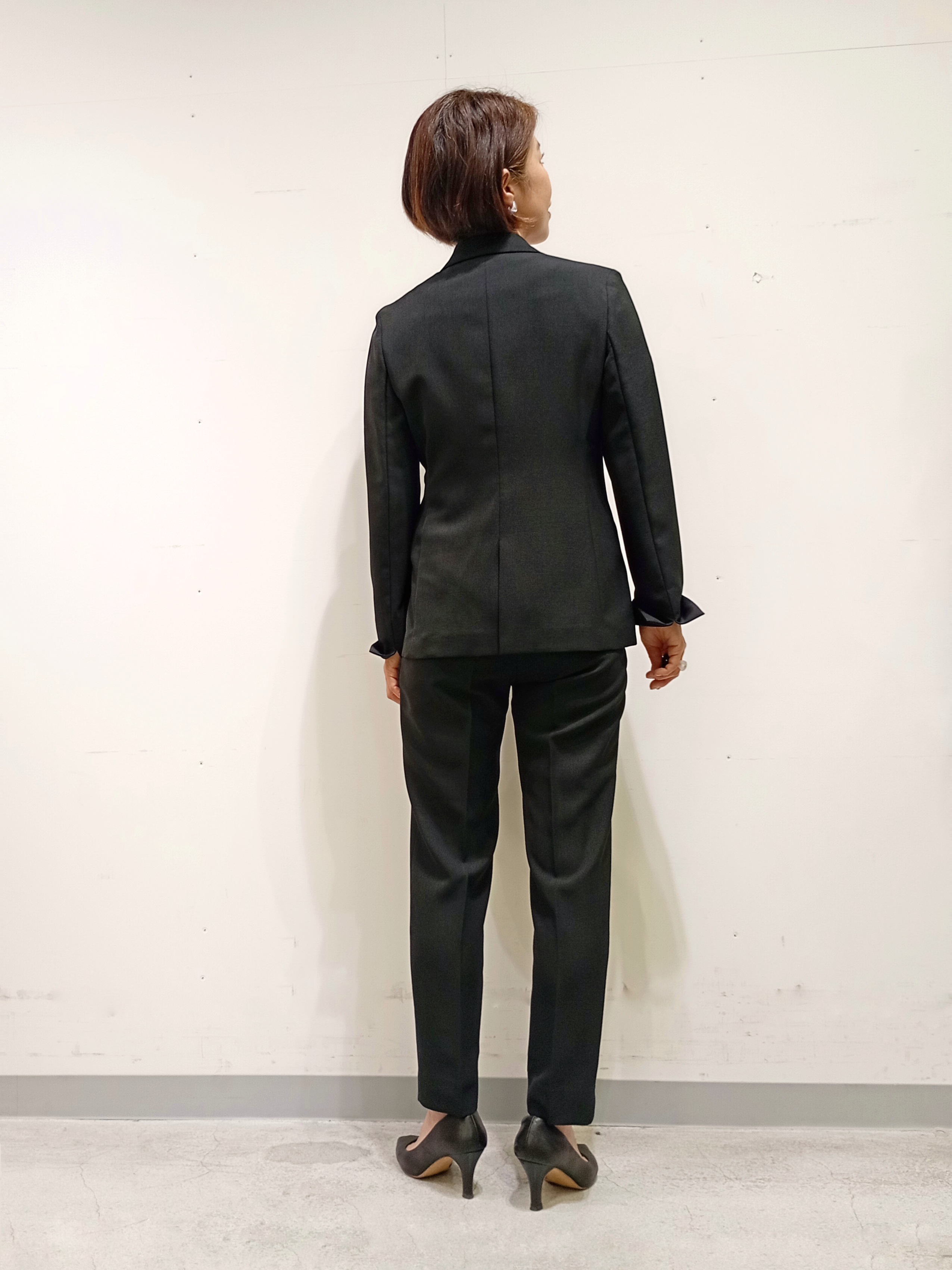 Kさんの「INDIVI｜【洗える／UVケア】幾何学柄＆無地 タックVネック 半袖ブラウス」を使ったコーディネート