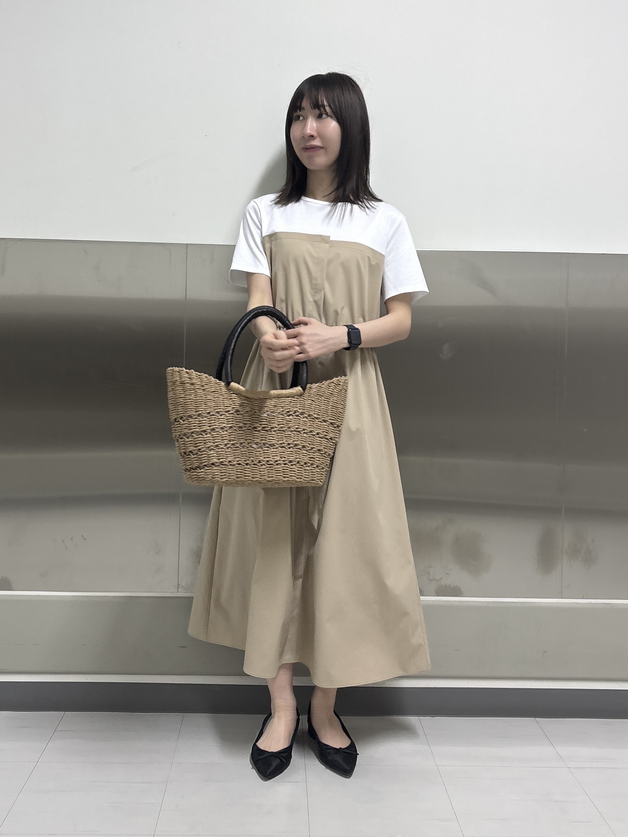 Yoshimiさんの「INDIVI｜【洗える／1枚でキマる／ドロスト付】ビスチェ風ドッキングTワンピース」を使ったコーディネート