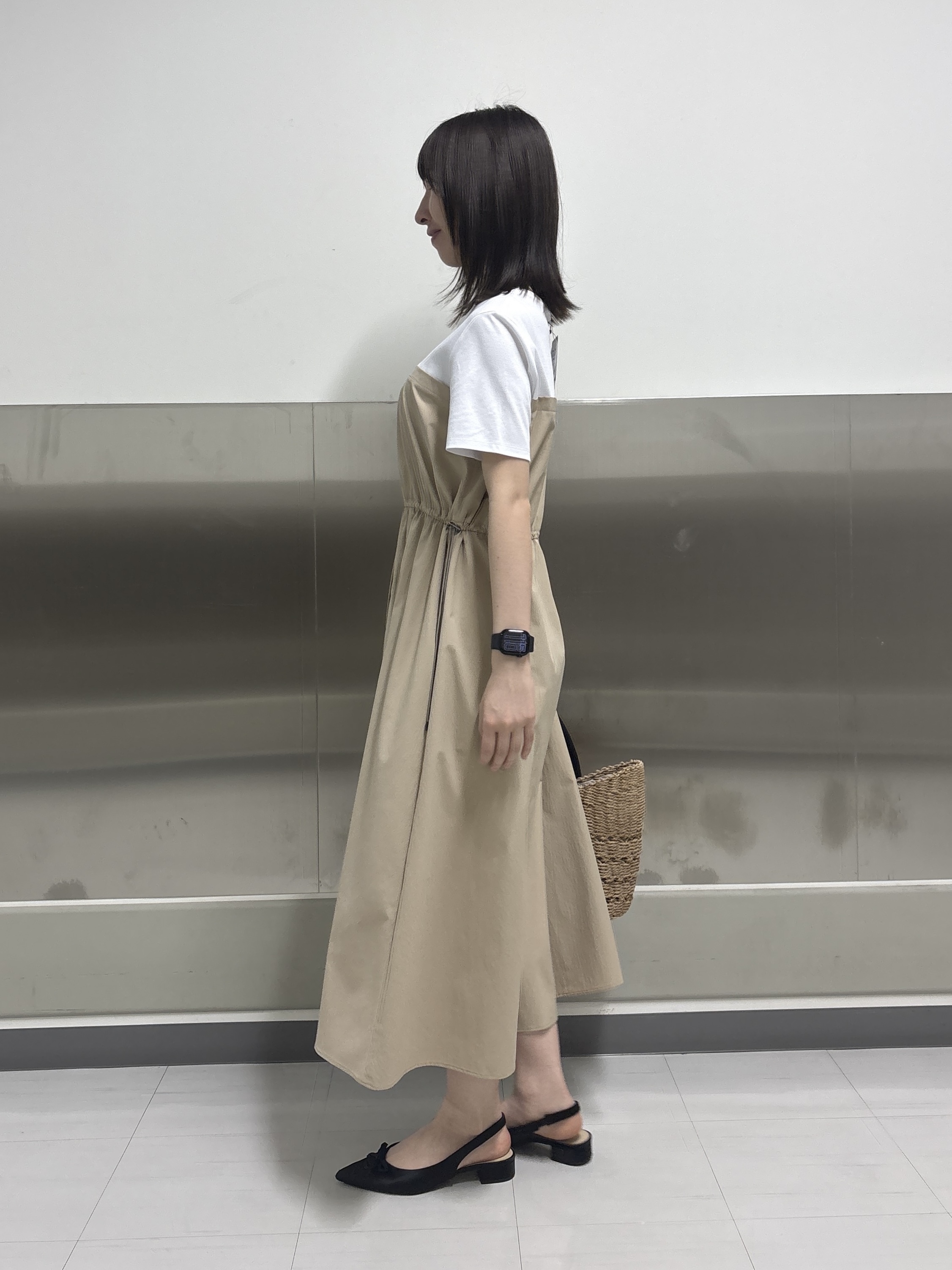 Yoshimiさんの「INDIVI｜【洗える／1枚でキマる／ドロスト付】ビスチェ風ドッキングTワンピース」を使ったコーディネート