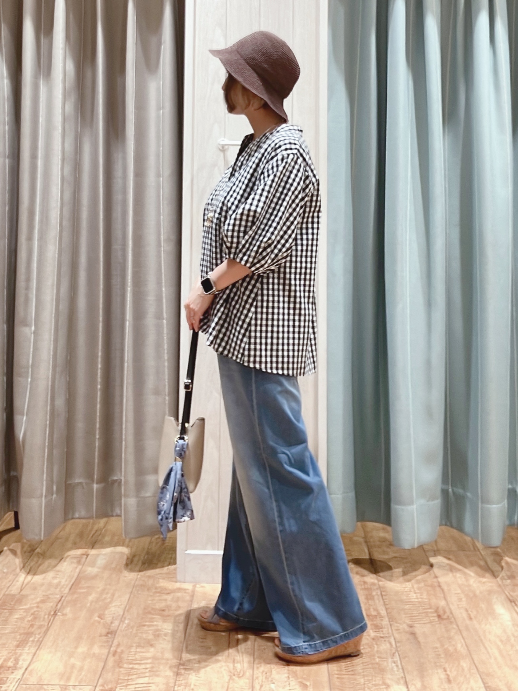 aaamiさんの「SHOO･LA･RUE｜【高レビュー/洗濯後しわになりにくい/インせず着られる】自然に体型カバー 麻調ペプラムブラウス」を使ったコーディネート