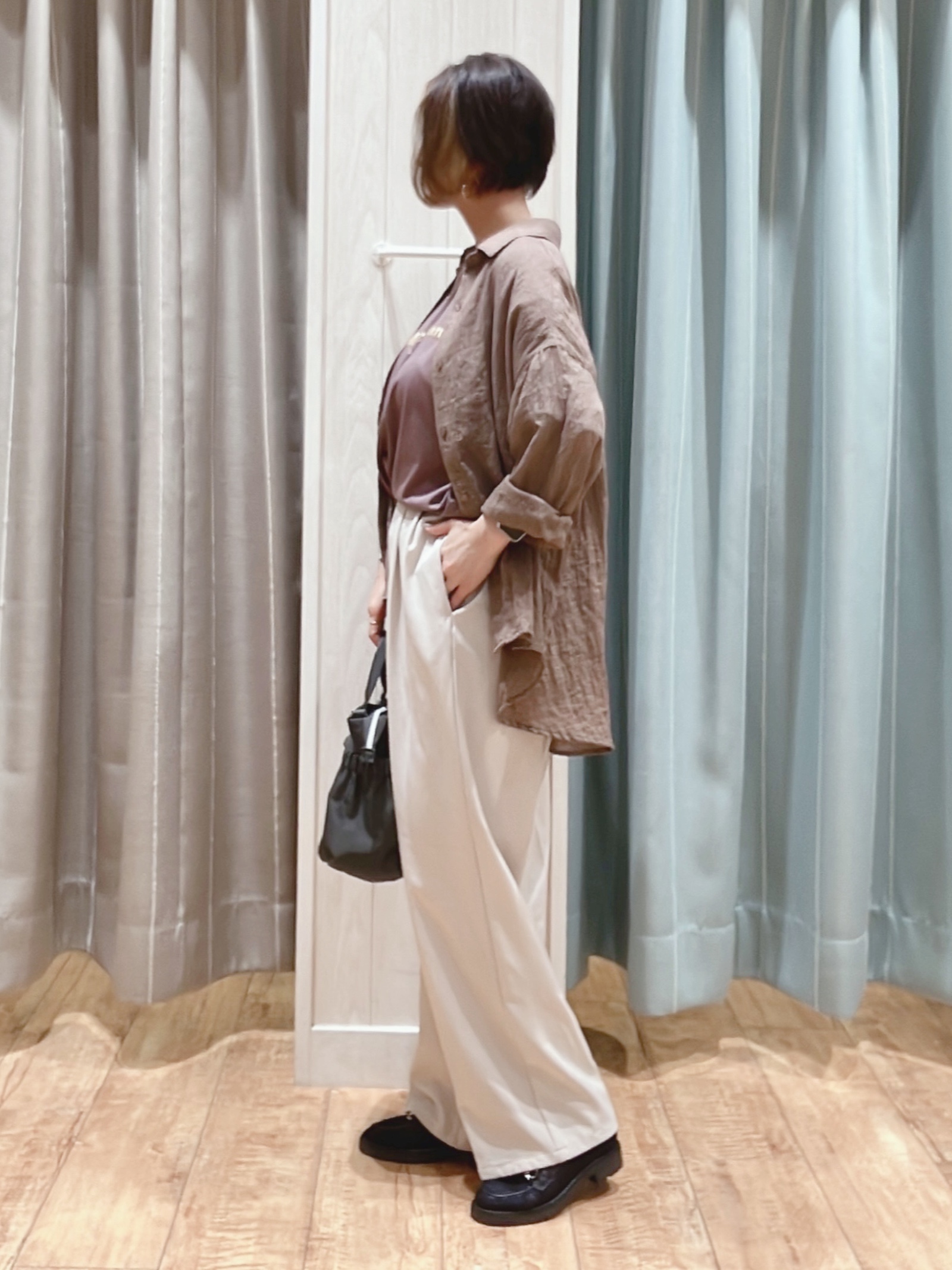 aaamiさんの「SHOO･LA･RUE｜【体型カバー】ふんわり質感 やわらかこなれシアーシャツ」を使ったコーディネート