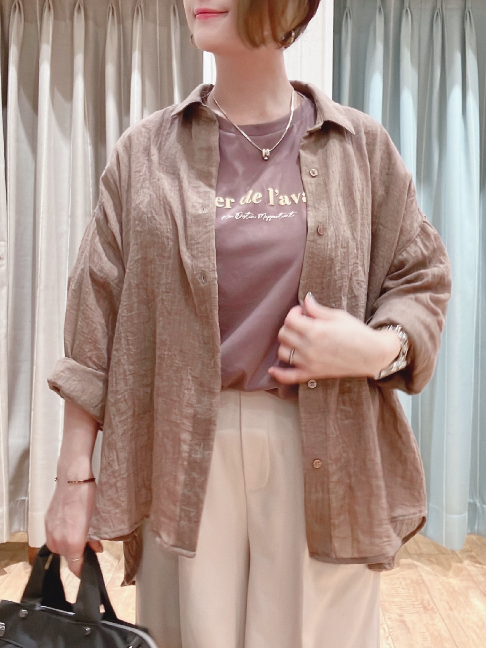aaamiさんの「SHOO･LA･RUE｜【体型カバー】ふんわり質感 やわらかこなれシアーシャツ」を使ったコーディネート