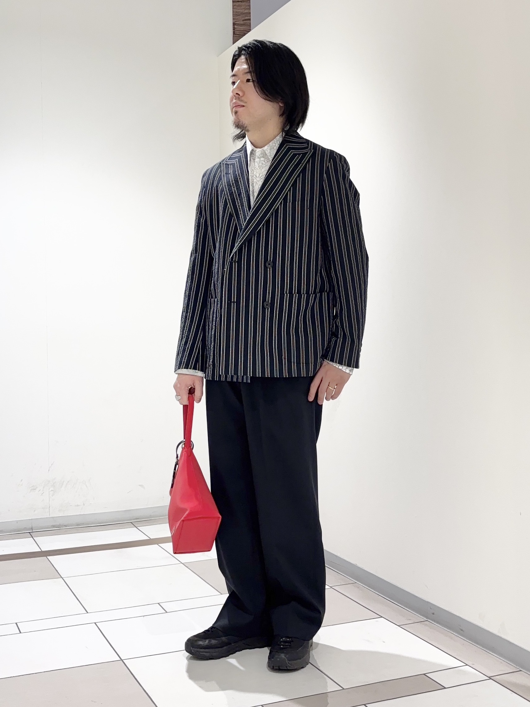 及川さんの「TAKEO KIKUCHI｜【BOWLER HAT LABEL】サッカーストライプ ダブルジャケット」を使ったコーディネート