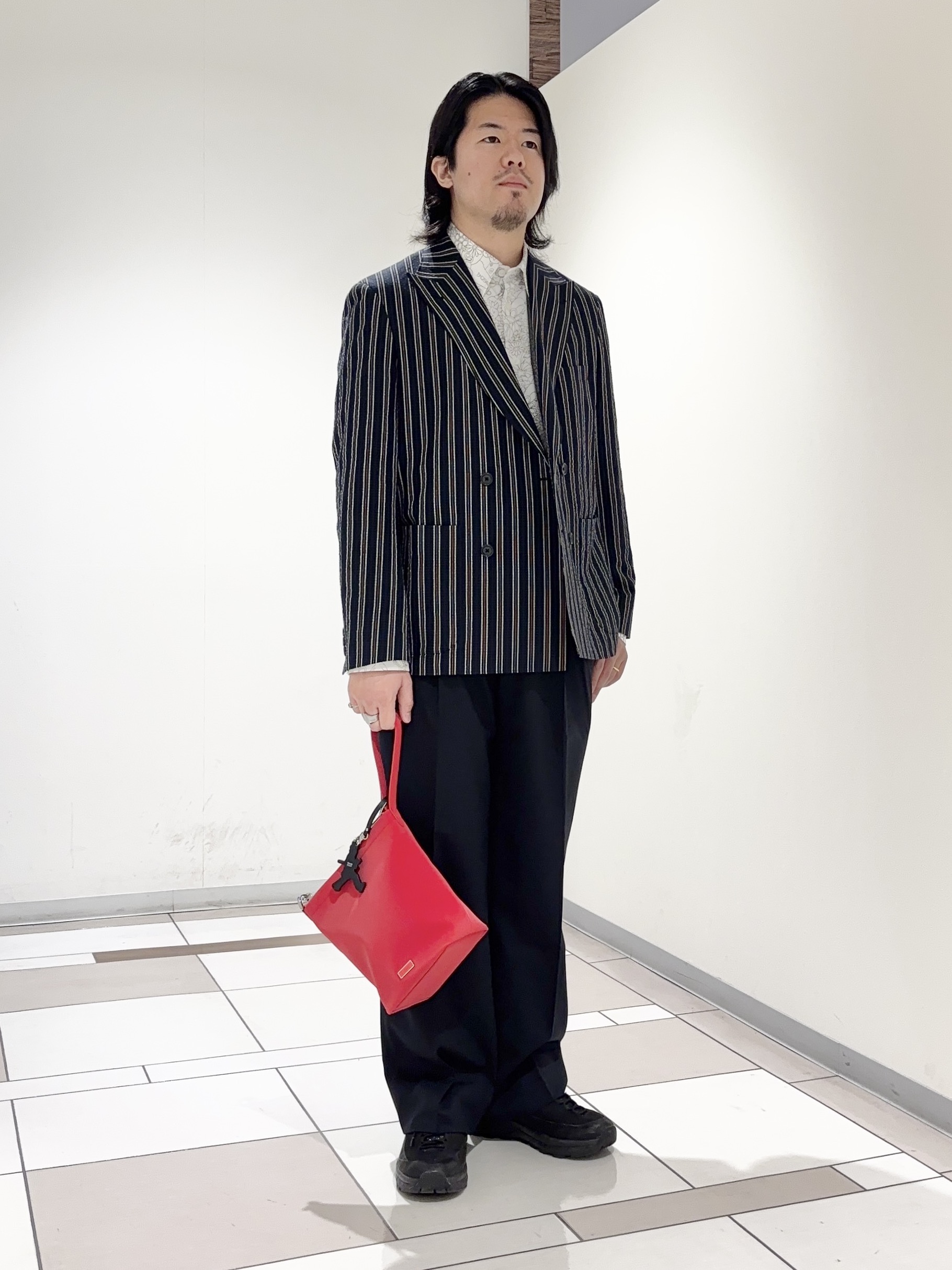 及川さんの「TAKEO KIKUCHI｜【BOWLER HAT LABEL】サッカーストライプ ダブルジャケット」を使ったコーディネート