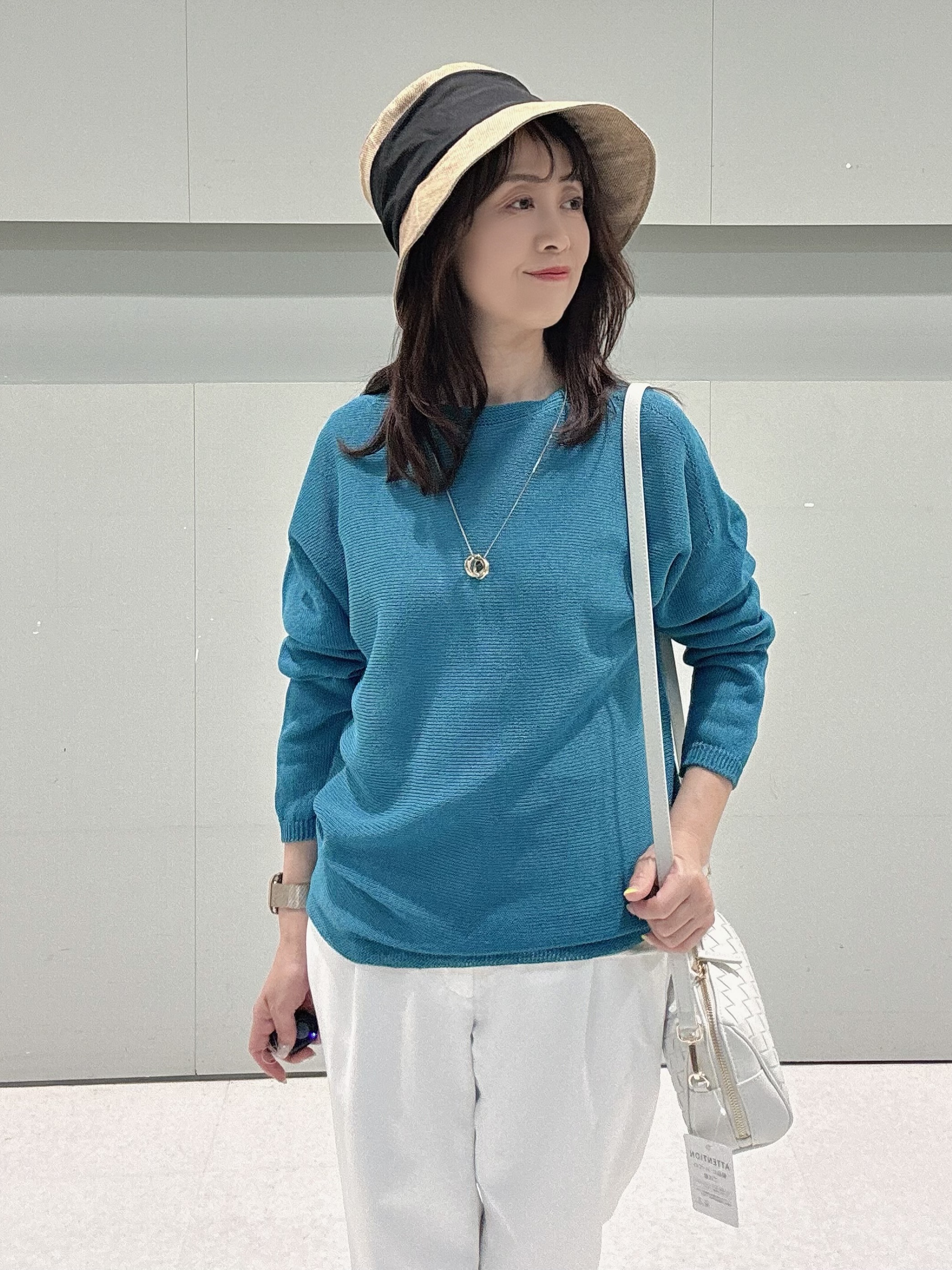 makiさんの「UNTITLED｜【古畑星夏さん着用/8色展開/程よい透け感】ドライタッチボートネックニット」を使ったコーディネート