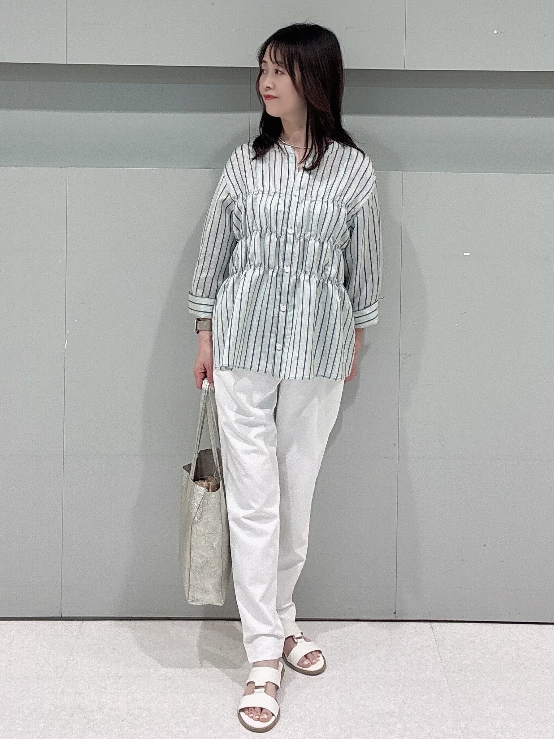 makiさんの「UNTITLED｜ストライプシャーリングブラウス」を使ったコーディネート