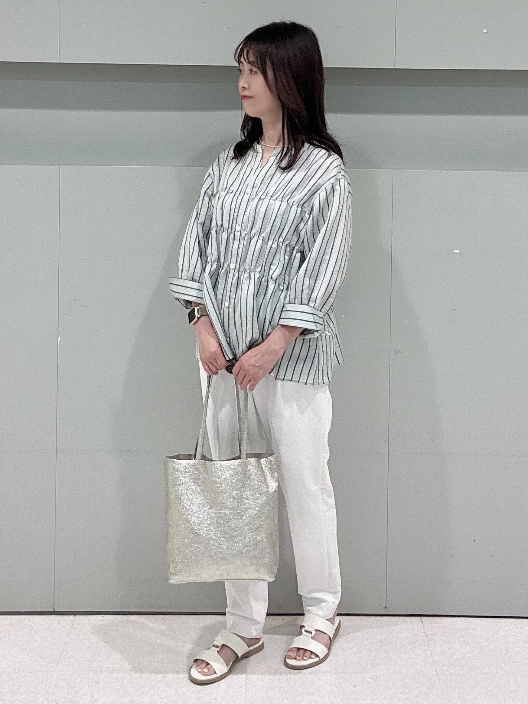 makiさんの「UNTITLED｜ストライプシャーリングブラウス」を使ったコーディネート