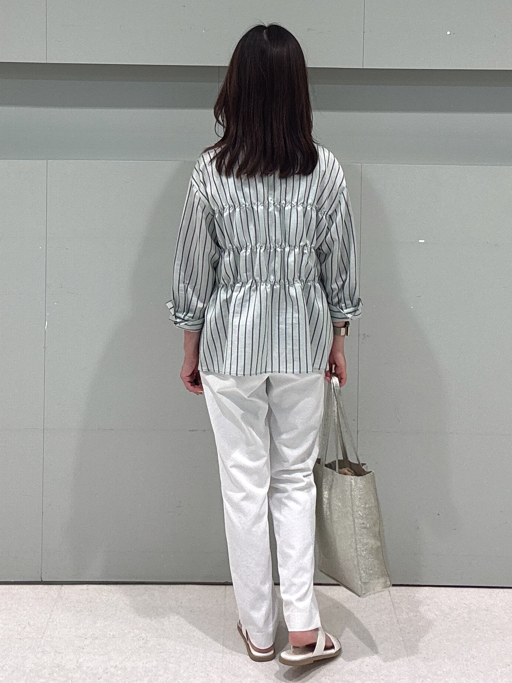 makiさんの「UNTITLED｜ストライプシャーリングブラウス」を使ったコーディネート