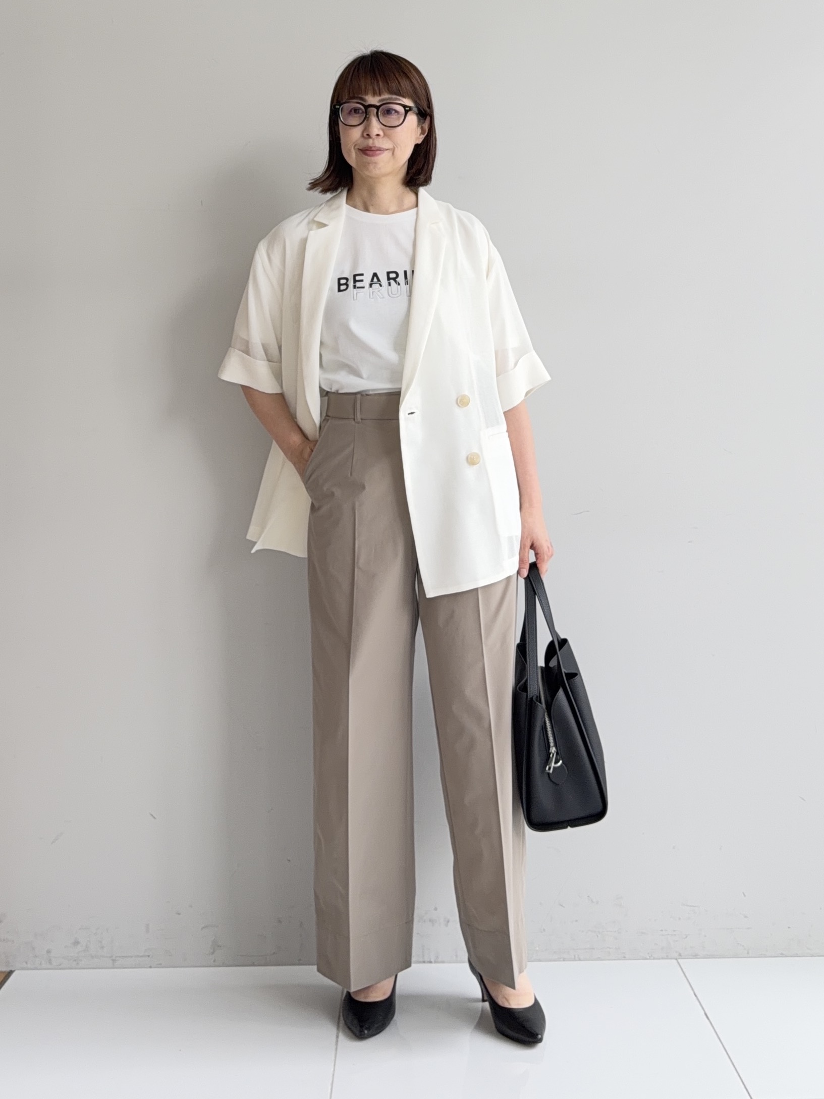 murayamaさんの「INDIVI｜【撥水／UVケア／SETUP可能】軽量ベルト付ワイドストレートパンツ」を使ったコーディネート