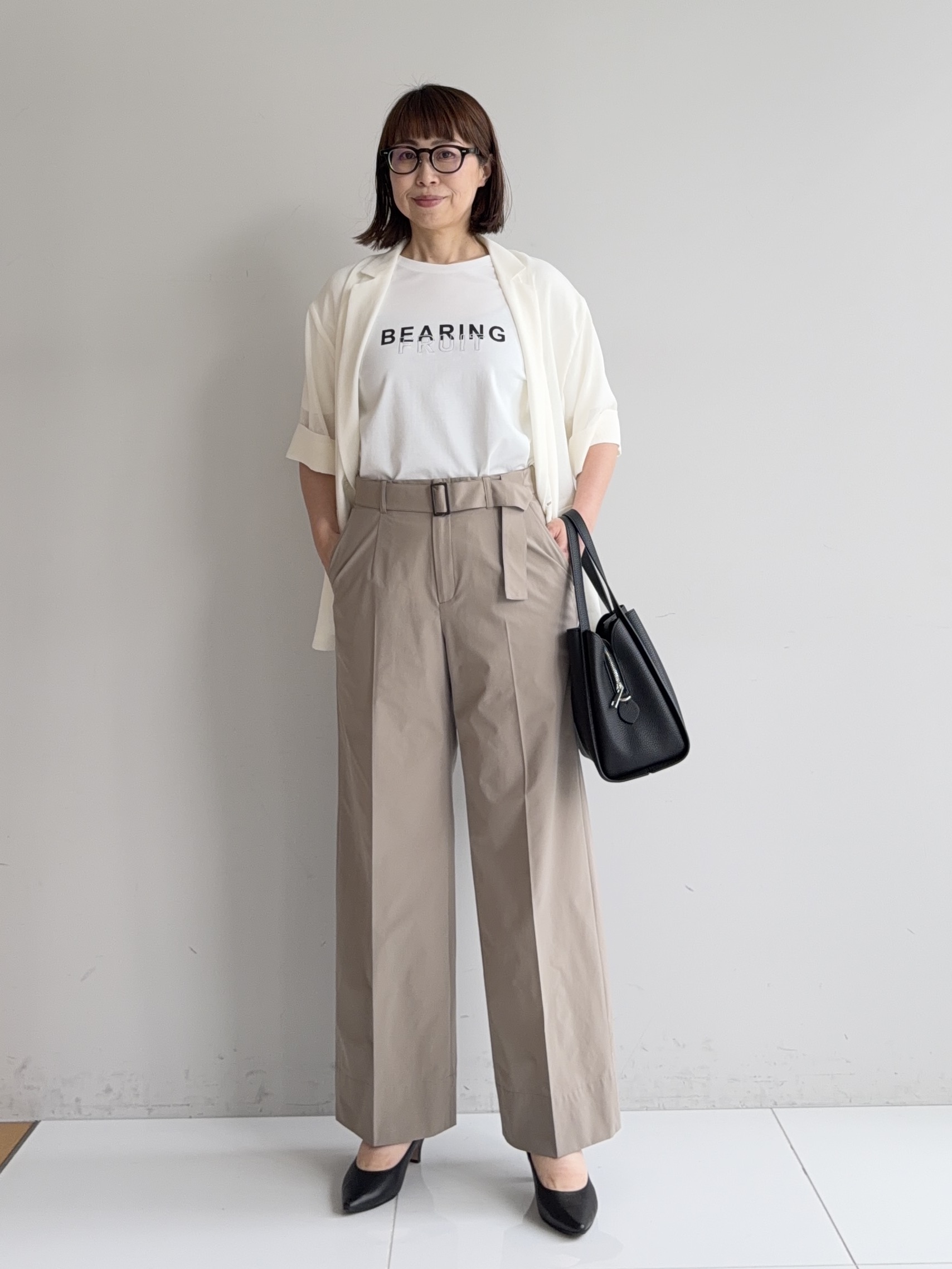 murayamaさんの「INDIVI｜【撥水／UVケア／SETUP可能】軽量ベルト付ワイドストレートパンツ」を使ったコーディネート
