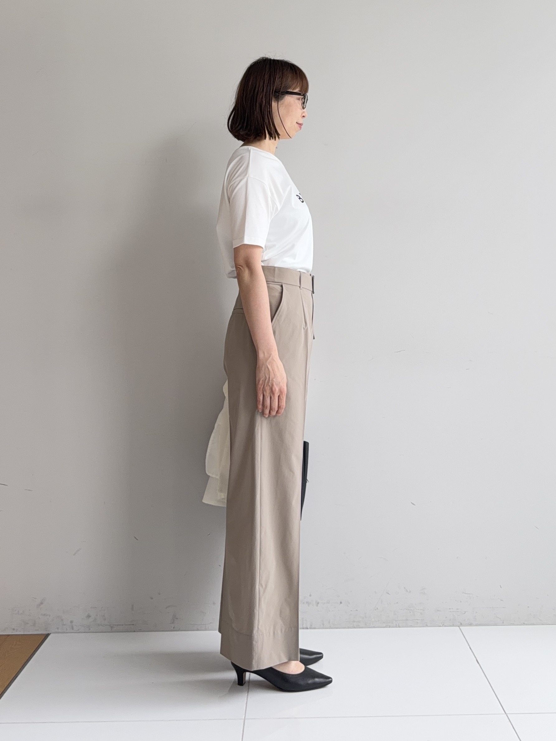 murayamaさんの「INDIVI｜【撥水／UVケア／SETUP可能】軽量ベルト付ワイドストレートパンツ」を使ったコーディネート