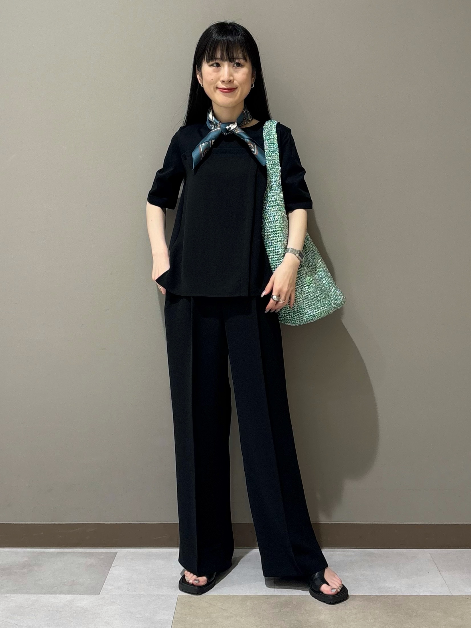 KEIKOさんの「INDIVI｜【洗える／大人シアー】エアリー バルーンブルゾン」を使ったコーディネート
