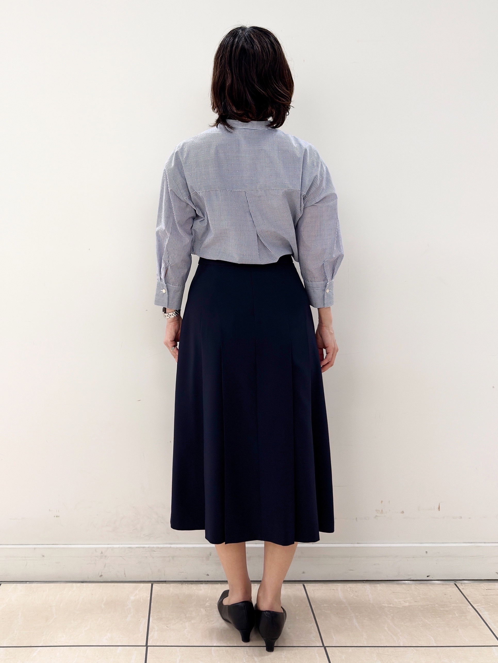 KIKIさんの「Reflect｜【接触冷感】八分袖フロントフリルブラウス」を使ったコーディネート