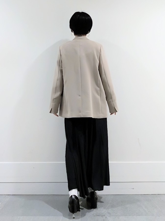 ミズタさんの「UNTITLED｜【洗える/ストレッチ性】ダブルブレストジャケット」を使ったコーディネート