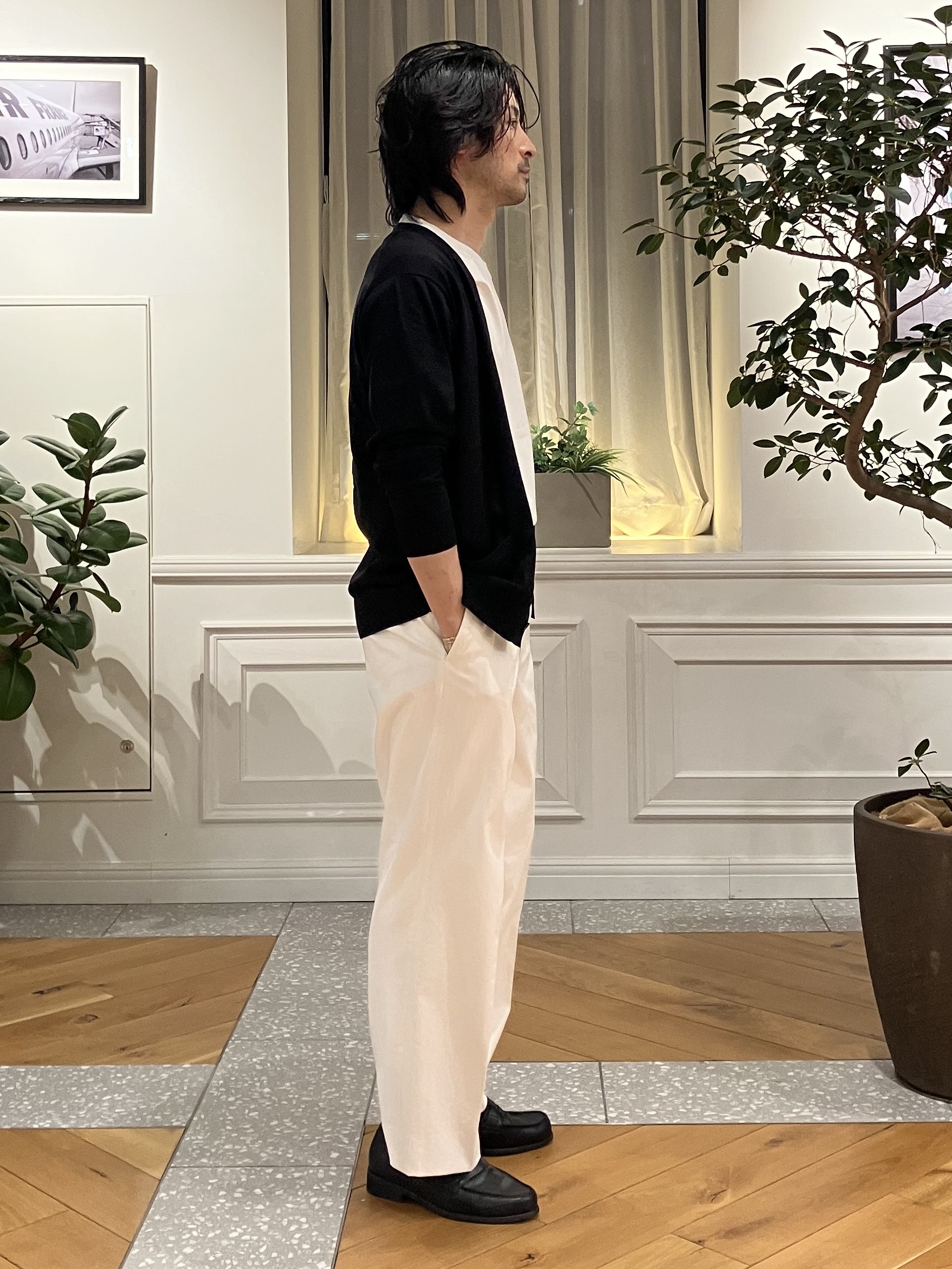 junyaさんの「DRESSTERIOR｜【ウォッシャブル】コットンシルク ニットカーディガン」を使ったコーディネート