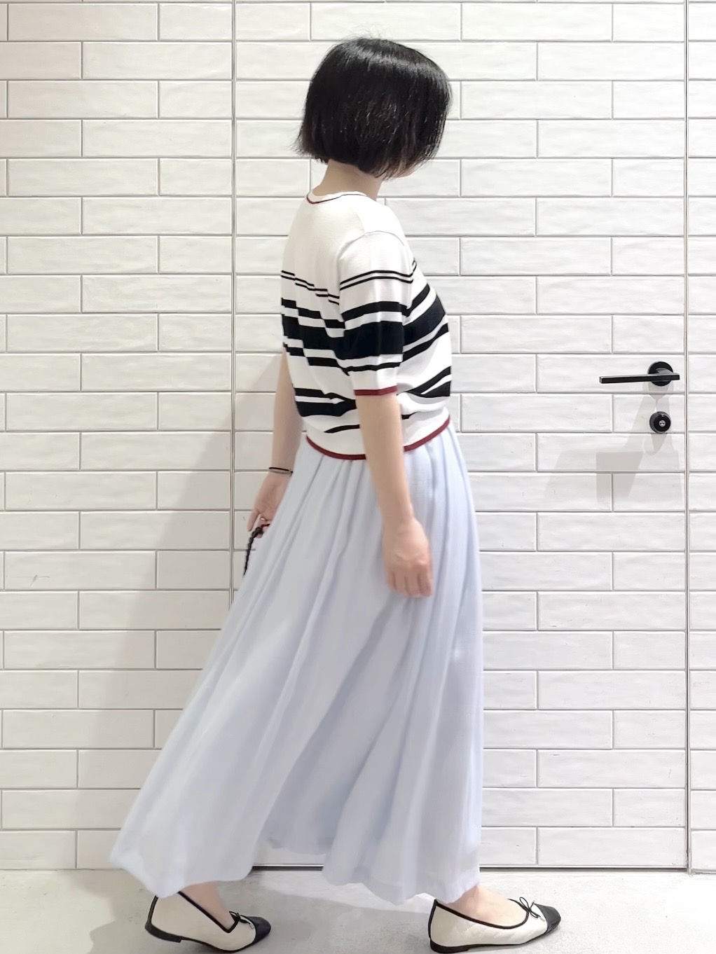 しおりさんの「OPAQUE.CLIP｜ランダムボーダーハーフスリーブニット【洗濯機OK】」を使ったコーディネート