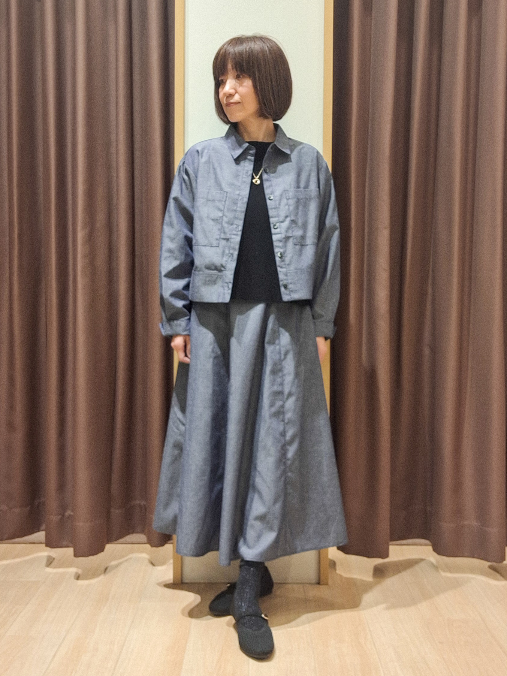 ウタさんの「grove｜【貴島明日香さん着用／洗濯機OK】レイヤードにもおすすめ、軽やかクロップドニット」を使ったコーディネート