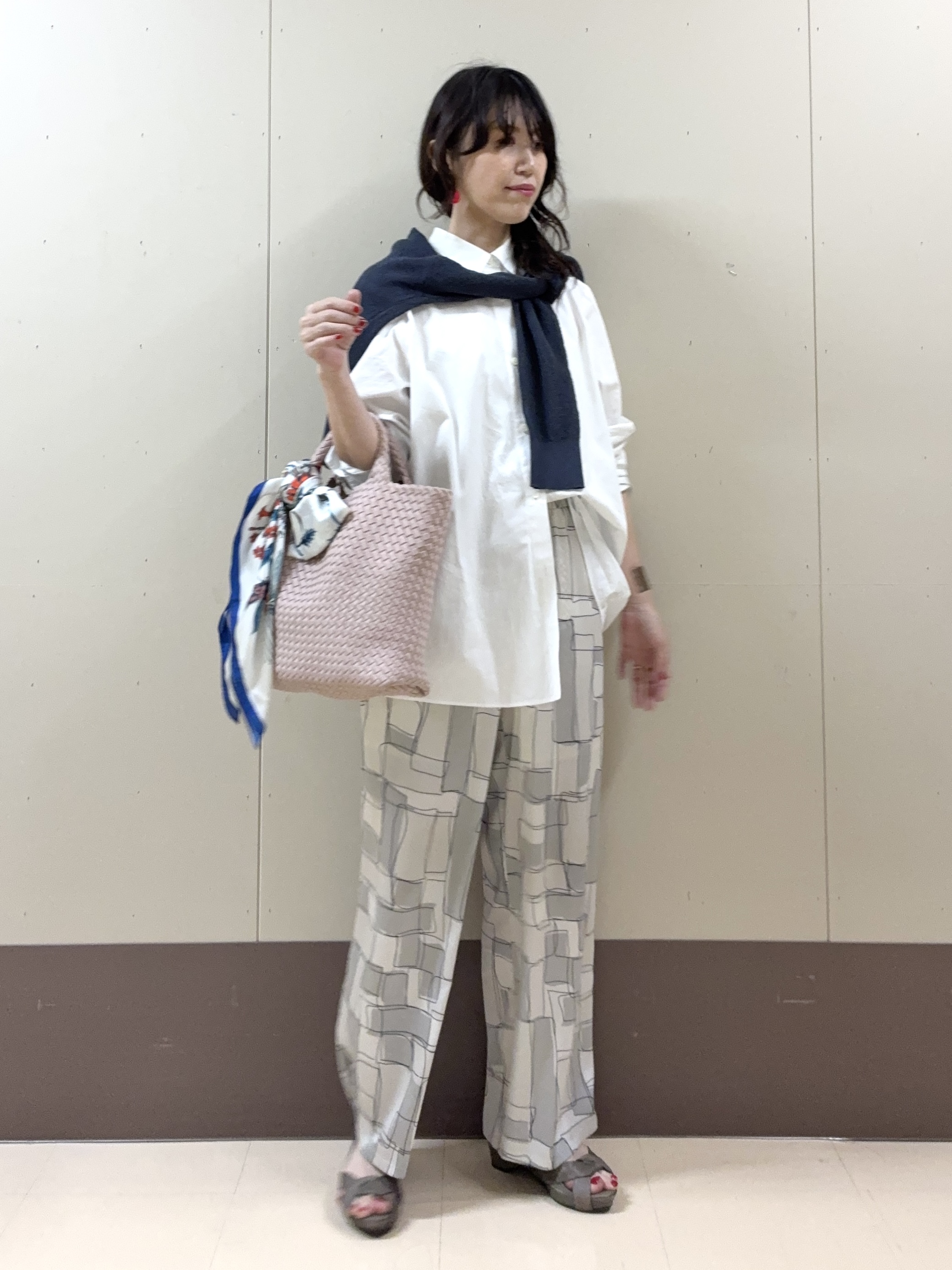 Noriさんの「UNTITLED｜【洗える】シアーニットカーディガン」を使ったコーディネート