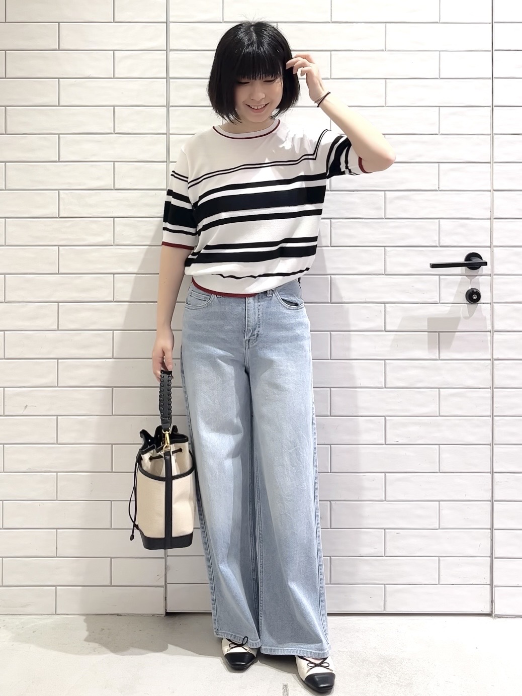 しおりさんの「OPAQUE.CLIP｜ランダムボーダーハーフスリーブニット【洗濯機OK】」を使ったコーディネート